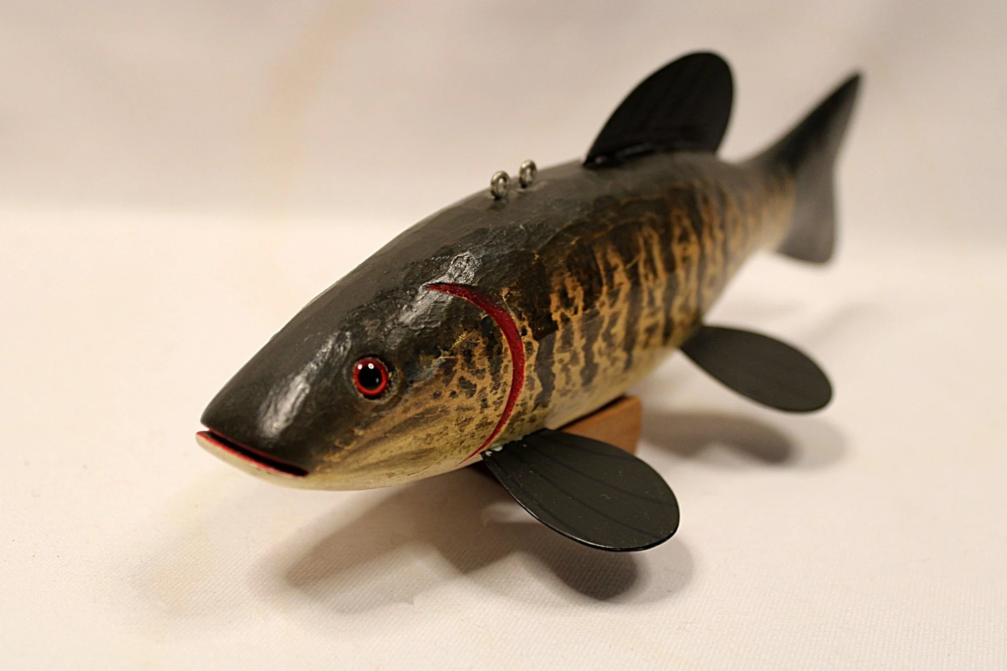 Steve Robbins-Fish Decoy Smallmouth Bass -on-stand-facing-Left-front-2000 x 1333.JPG