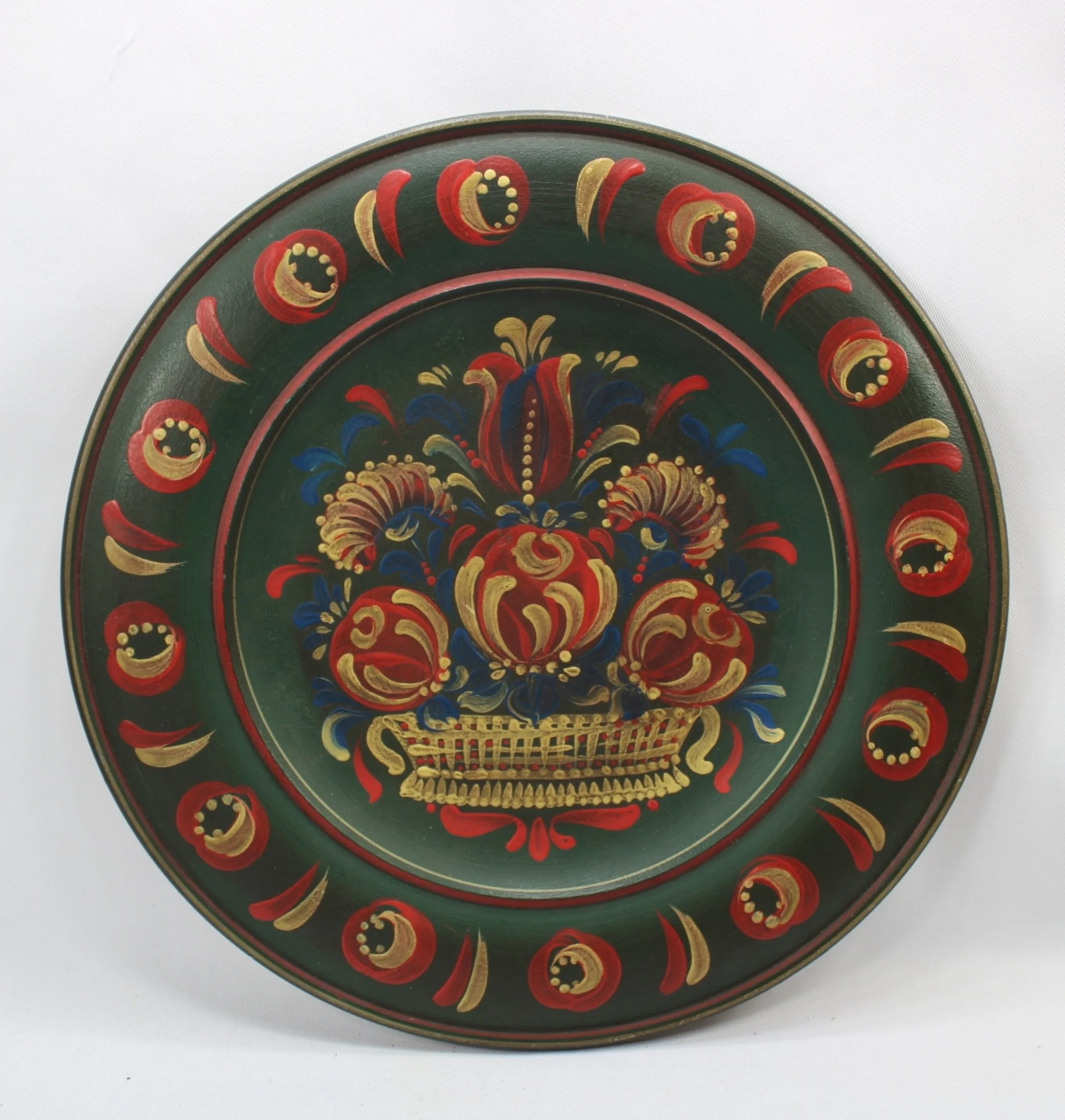 Pennsylvania Dutch Folk Art 12 Inch Hand Painted Wooden Wall Plate-2216 x 2331.JPG