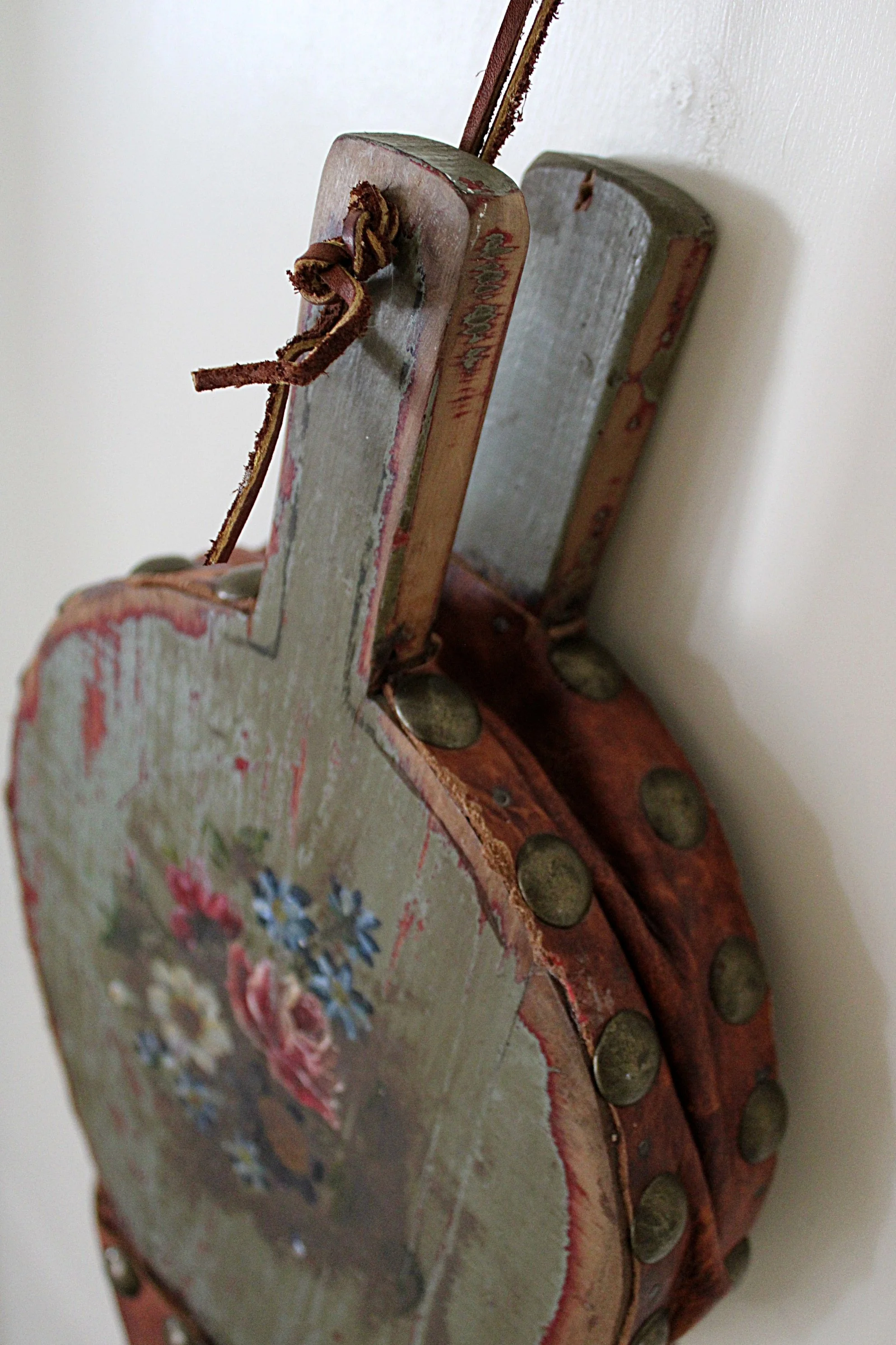 5782-Vintage Fireplace Bellows Hand Painted Wood and Leather-Handle-Hanging-1984 x 2976.JPG
