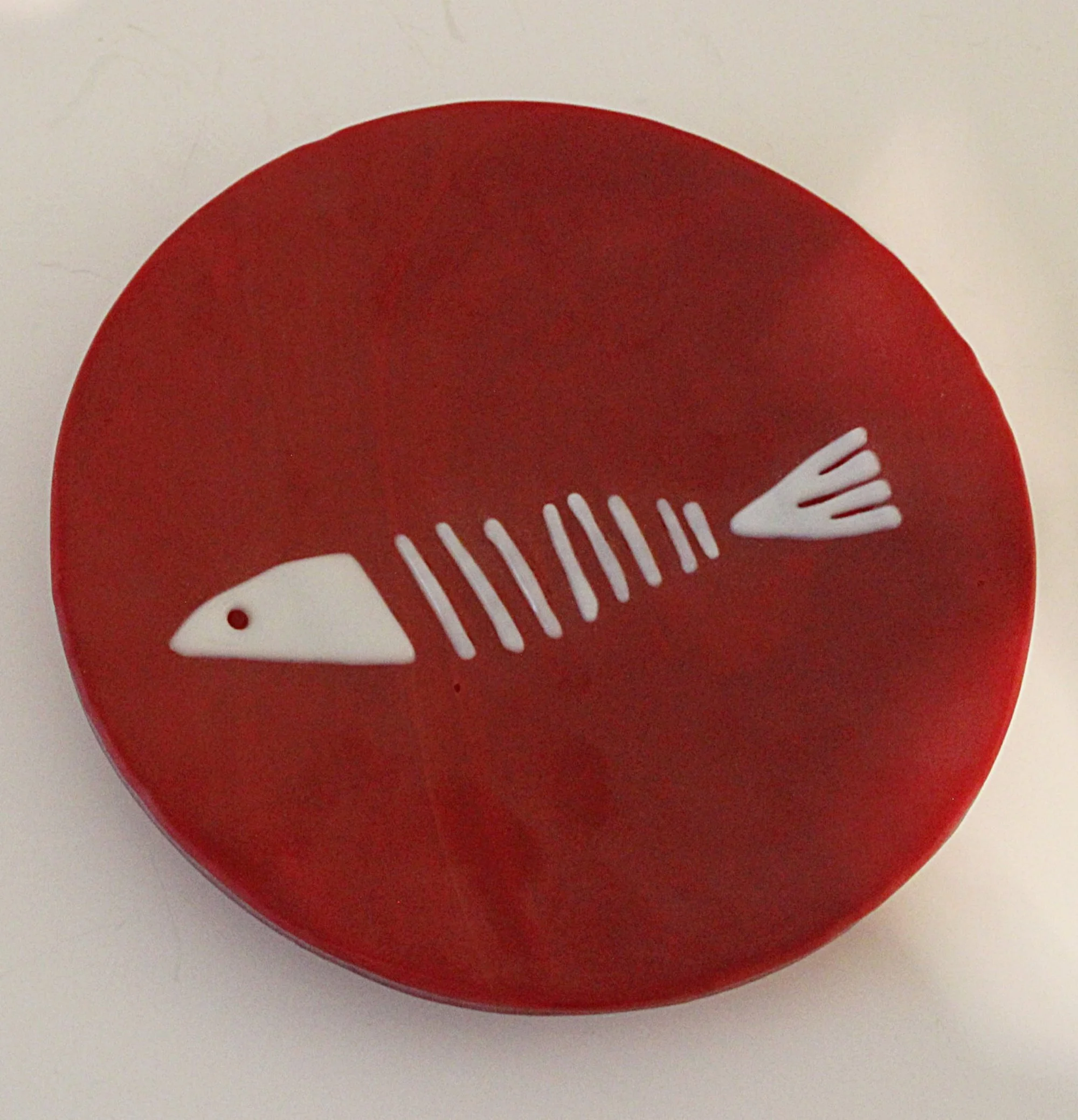 Red-art-glass-handmade-plate-2000 x 2007.JPG