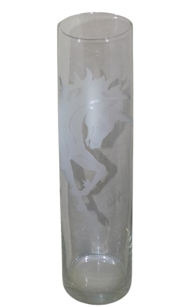 perry_cyole_unicorn_glass_vase_front_view_on_beigh-2044_x_3201-removebg-preview-high-removebg-preview.png