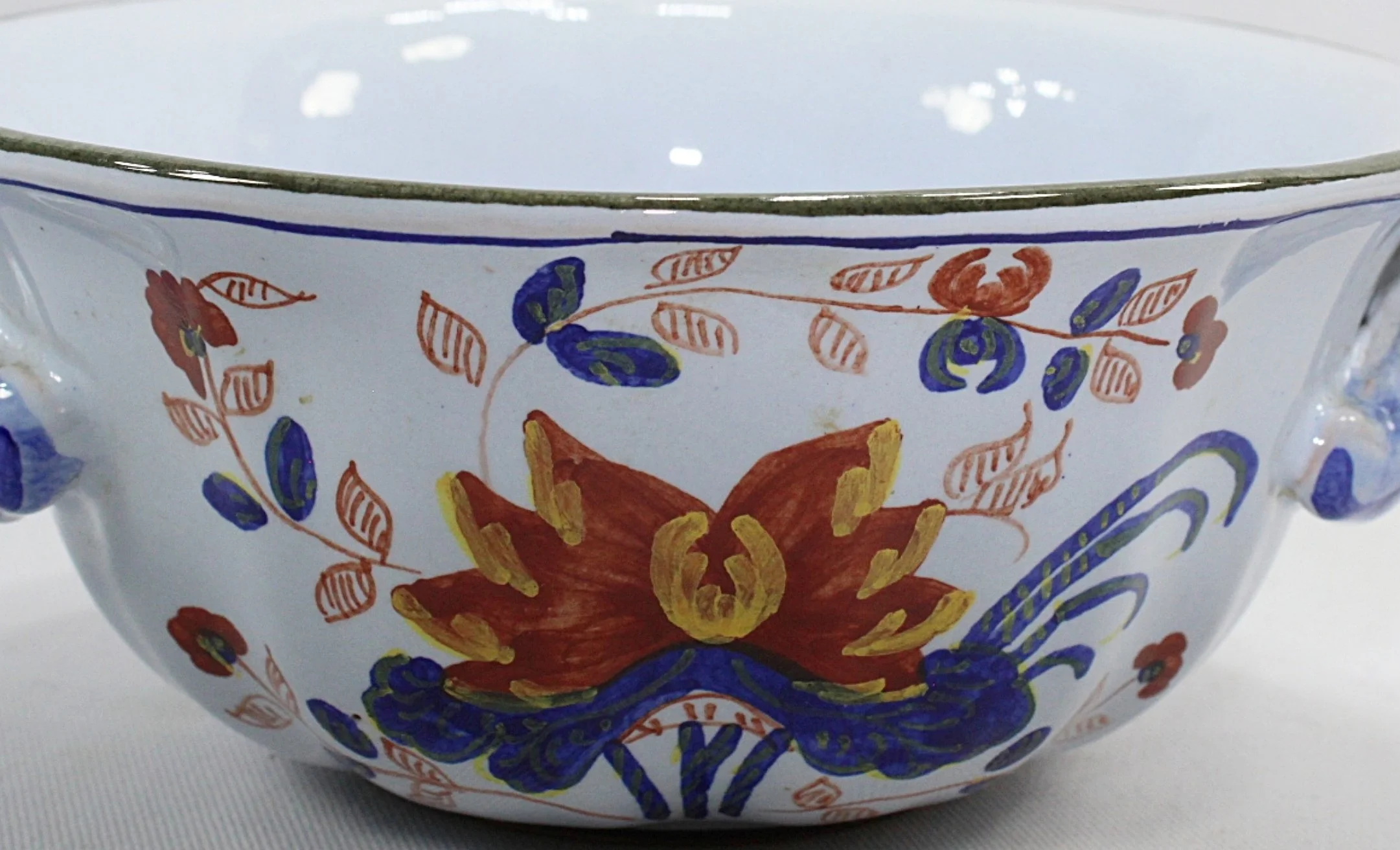 Italian Hand Painted Majolica Bowl Made for Tiffany and Company- design closeup-2161 x 1312.JPG