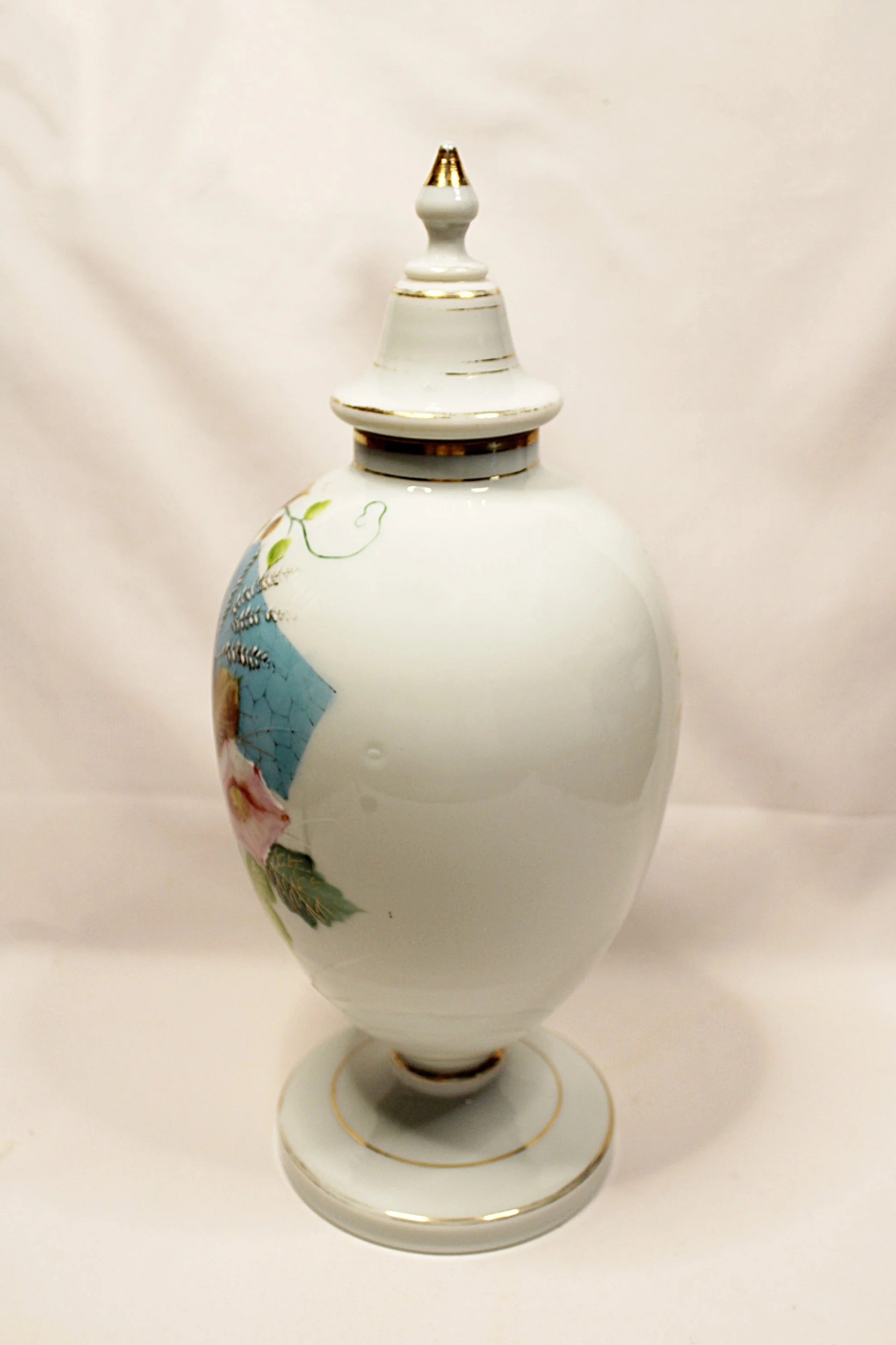 5793-Antique Bristol Glass Apothecary Jar with Lid-Full Side View-1984 x 2976.JPG