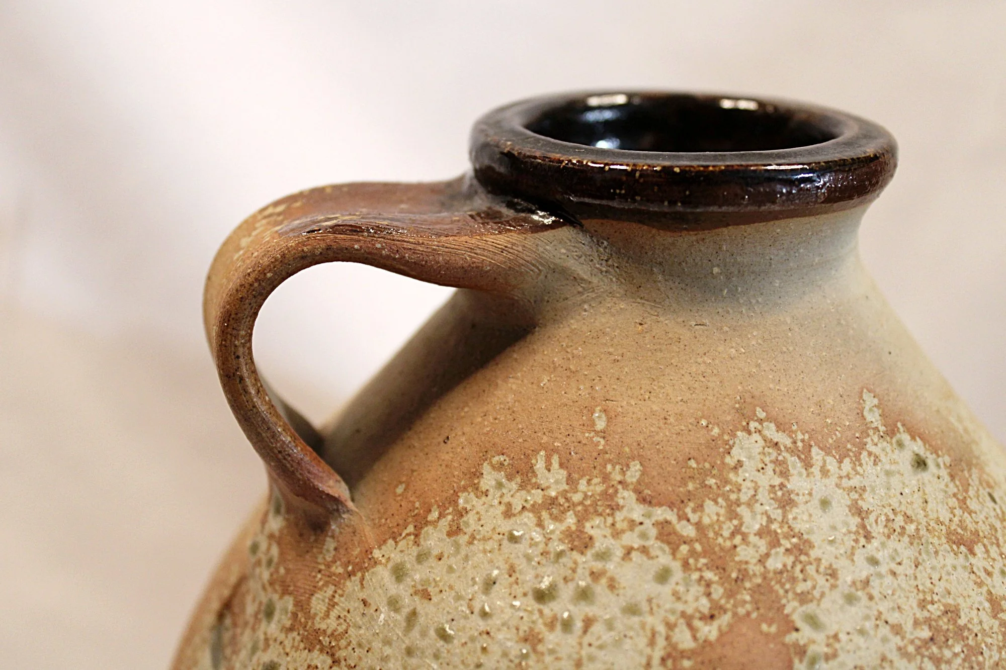 ERNEST GENTRY Studio Stoneware Pottery Jug-Handle-left-Rim-View-2000 x 1333.JPG