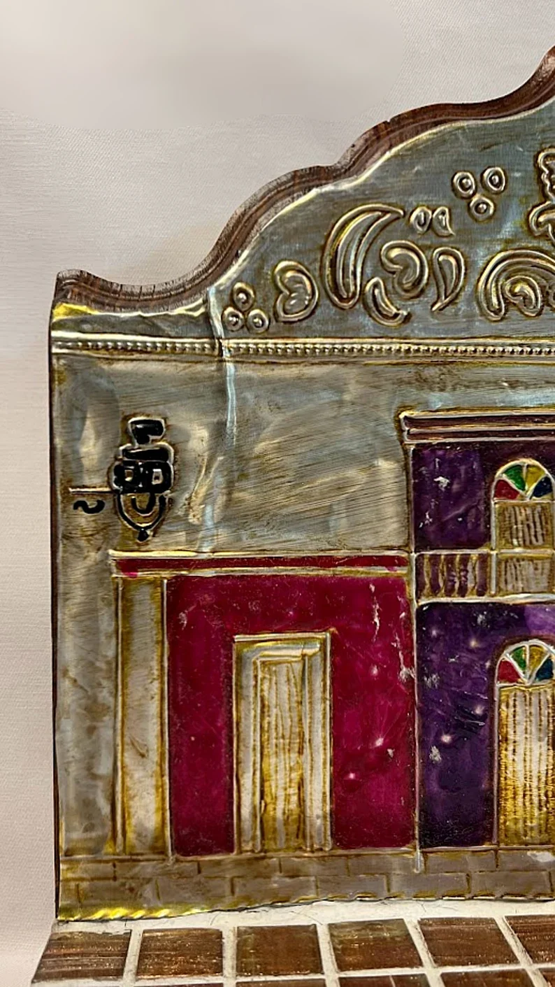 The style of the facade of this charming Puerto Rican church typifies many of those in San Juan Closeup