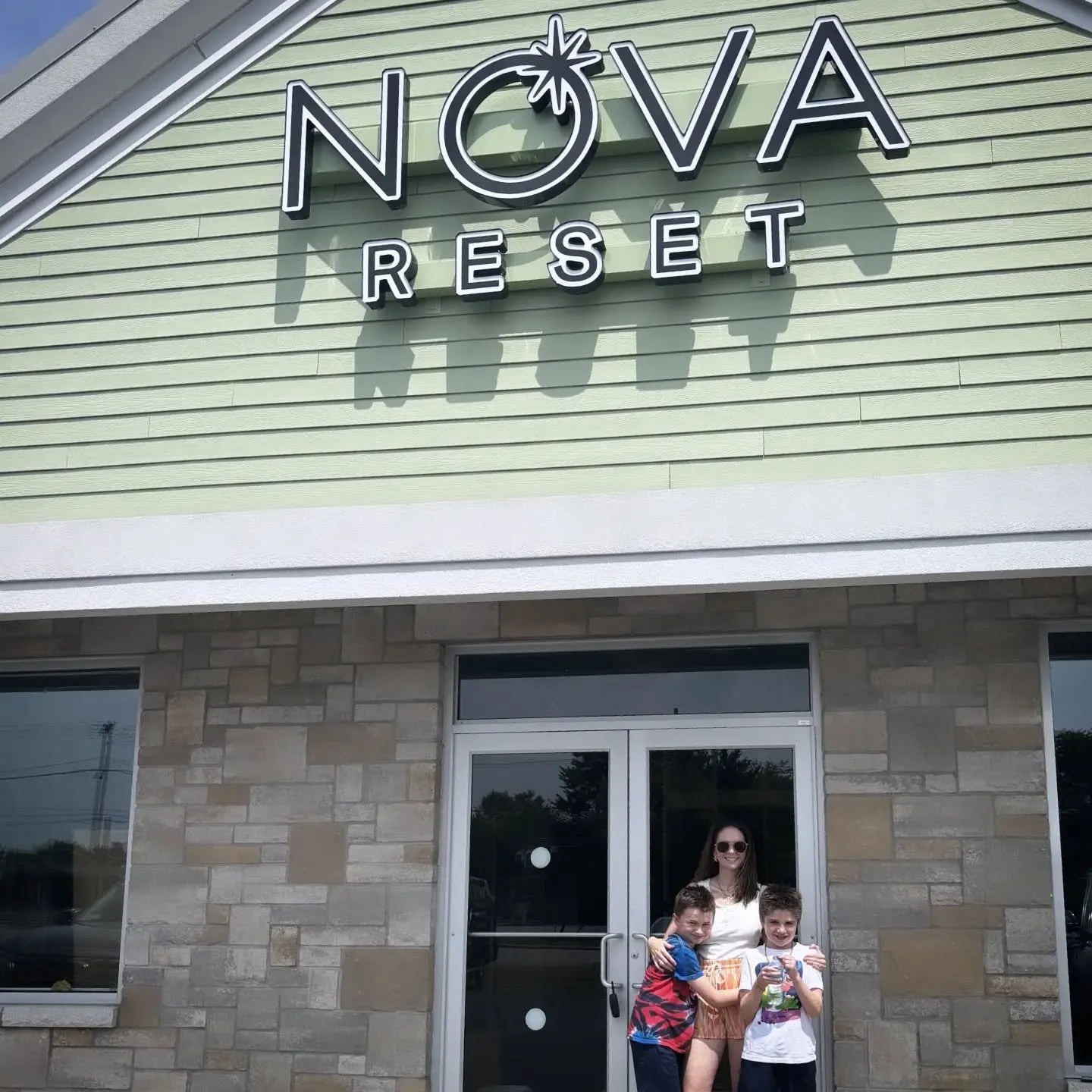 We&rsquo;ve had a few special out-of-town visitors stop by NOVA this summer. 🥹🫶🏻

It means so much to have the support of my extended family as I step into this new chapter... And it&rsquo;s been fun getting to give them a little sneak peek. 

Eve