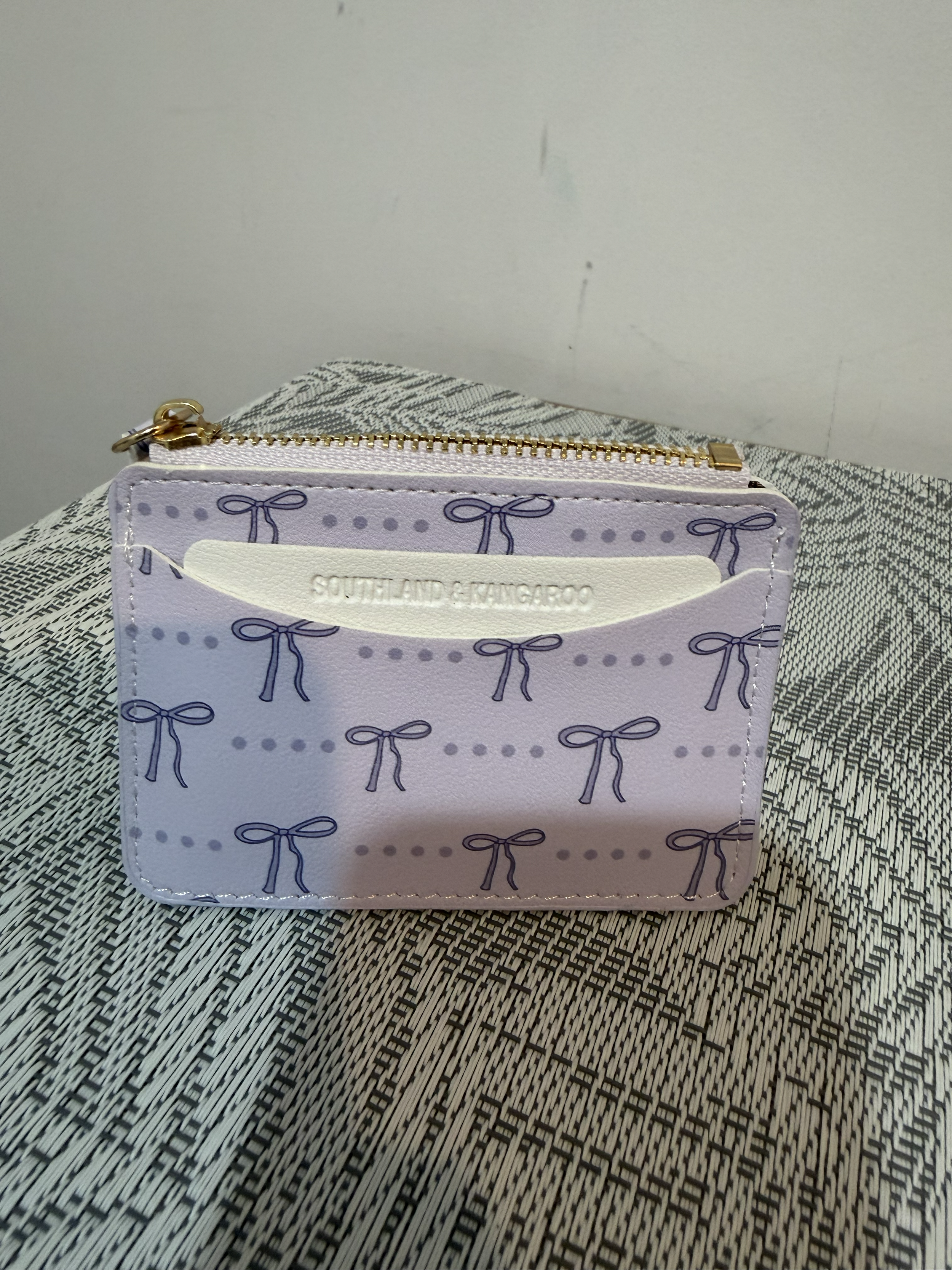 Mini Card Holder – Compact, Chic, Everyday Convenience