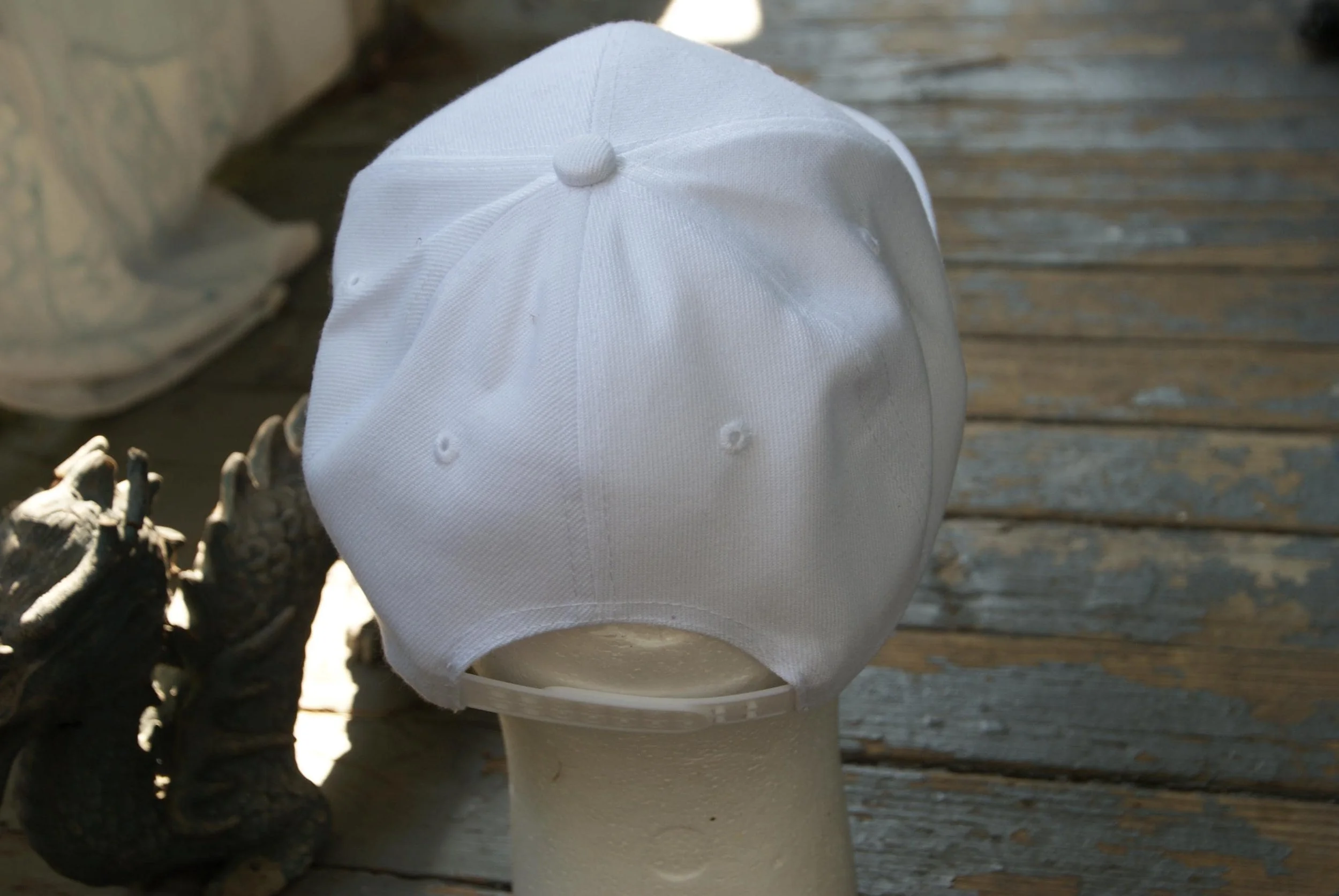 Grateful Dead Monochrome Series Classic White Flat Brim Snapback Hat, Monochrome Stealie Deadhead Cap, Steal Your Face Festival Hat
