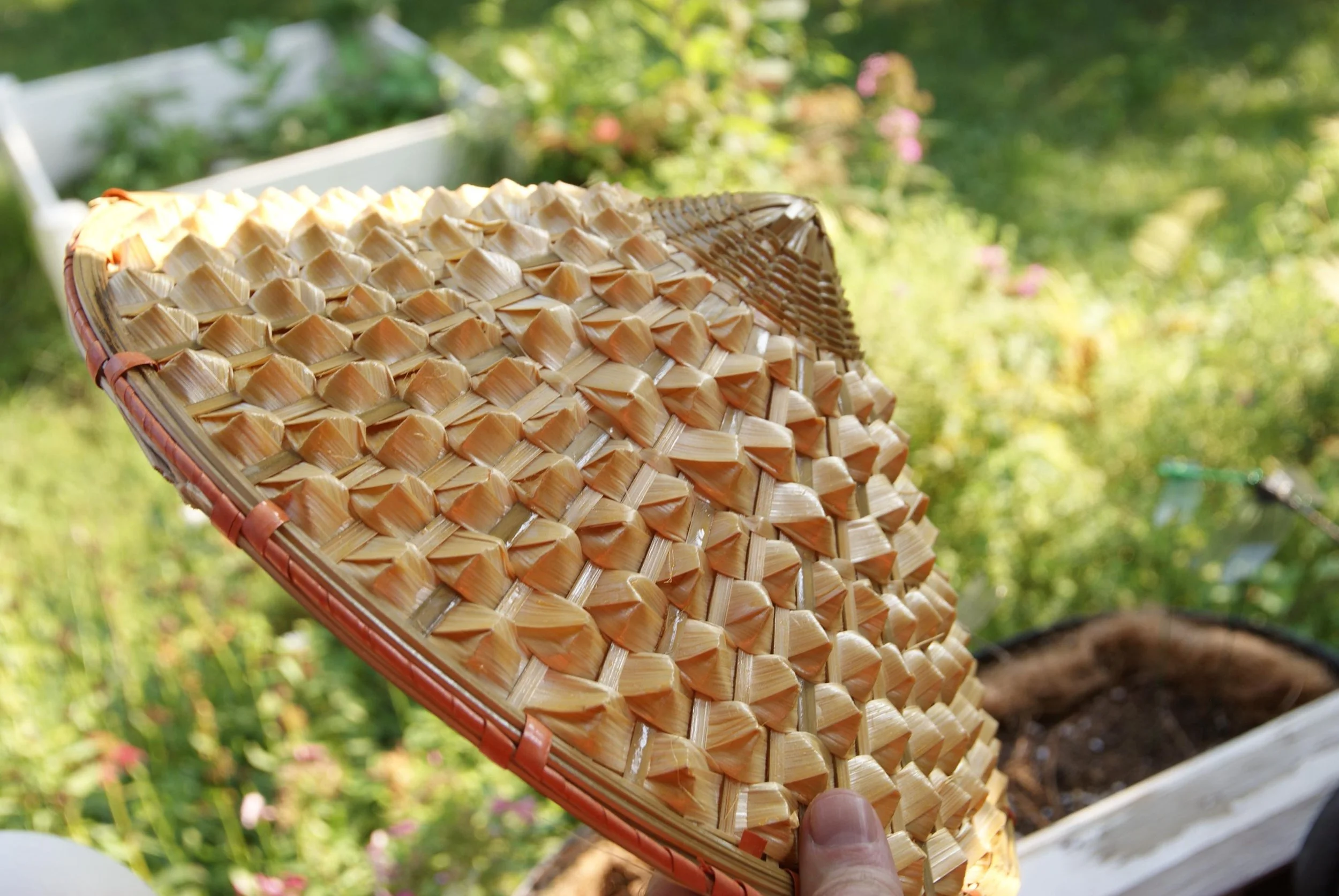 Traditional Asian Flower Weave Conical Hat, Woven Palm Leaf Sun Hat, Field Shelter Series, Handwoven Natural Fiber Hat