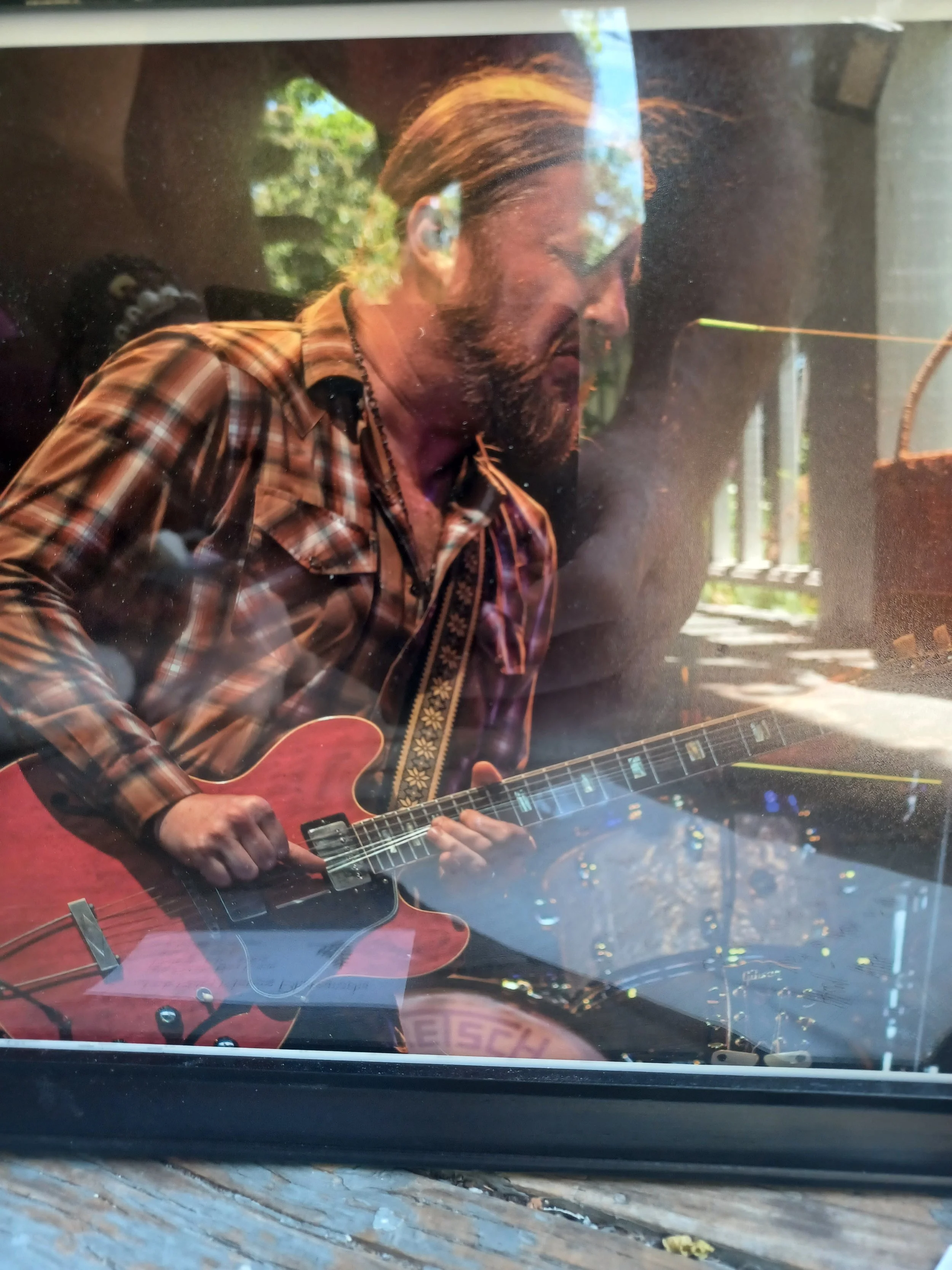 Derek Bending strings and minds