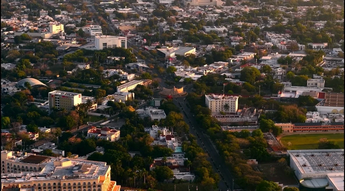 Not your typical real estate video.

ReelState Signature Film for @apropiamx ✨

🎥🎬

#realestatevideo #films #sense
