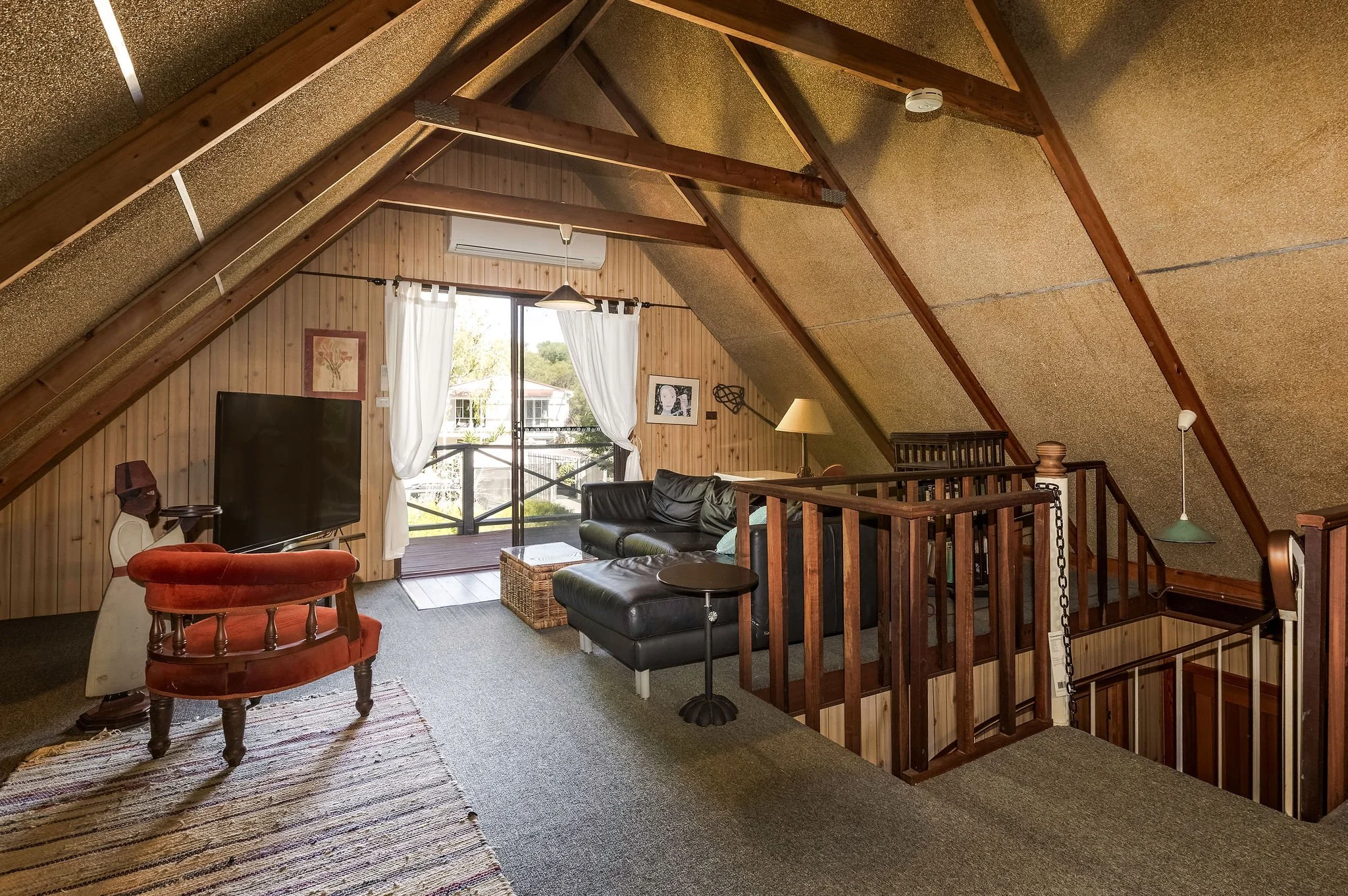 Upstairs lounge area 