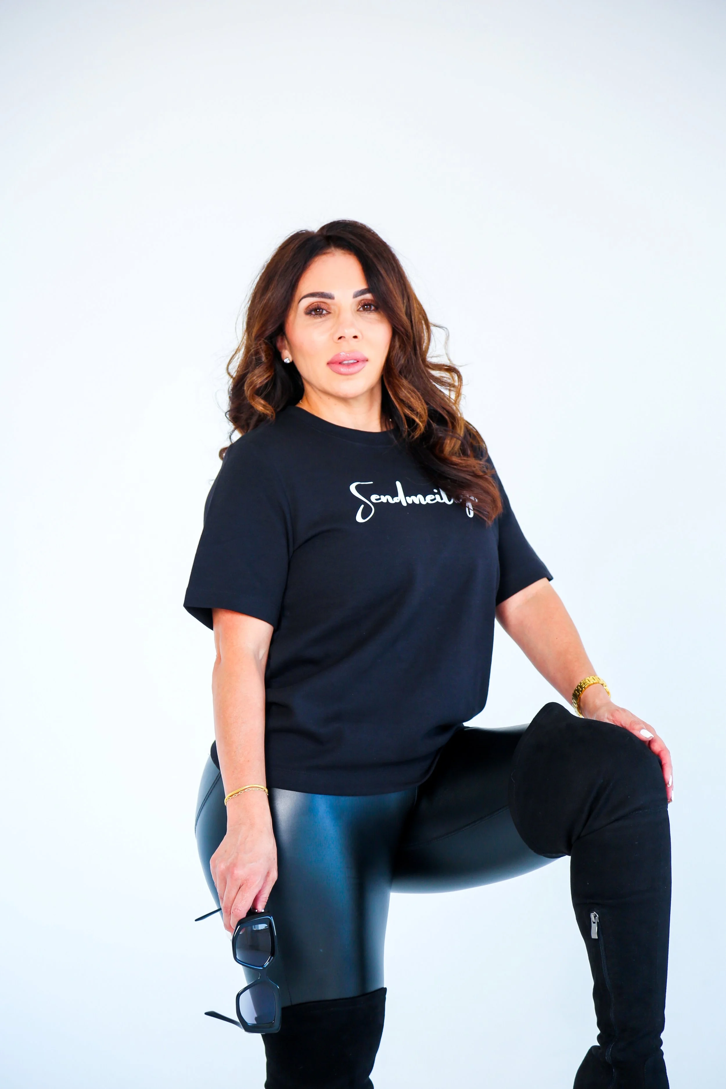 Black_Tee1.jpg