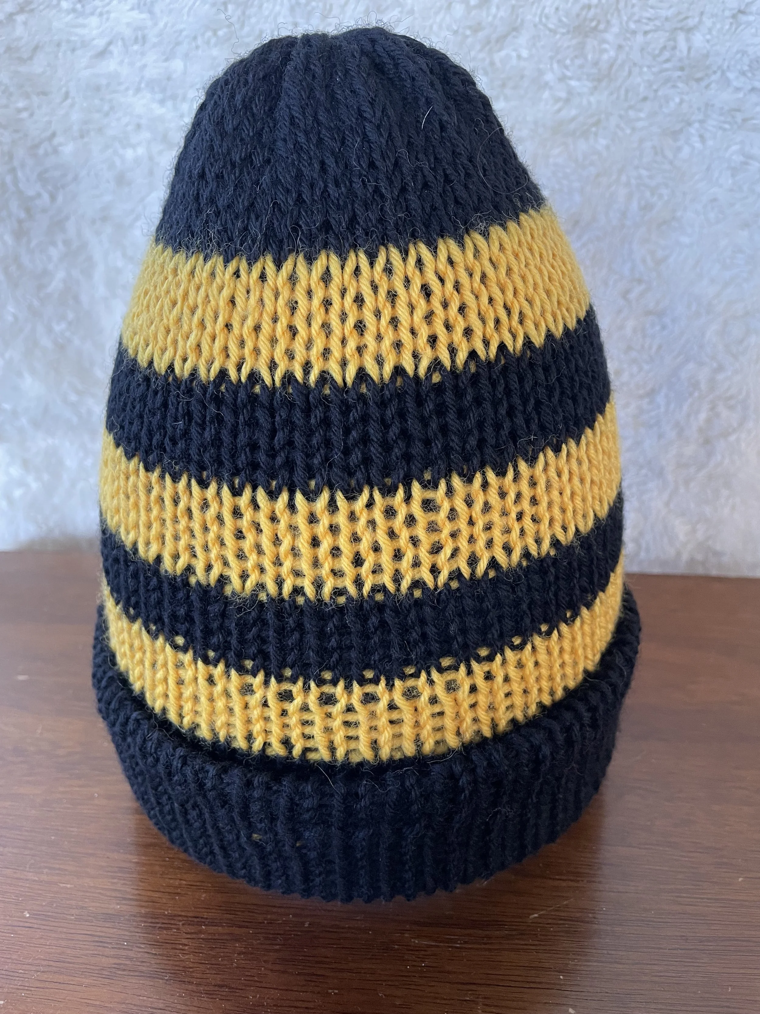 'SIDELINE SUPPORTERS' BEANIE COLLECTION - Black & Yellow