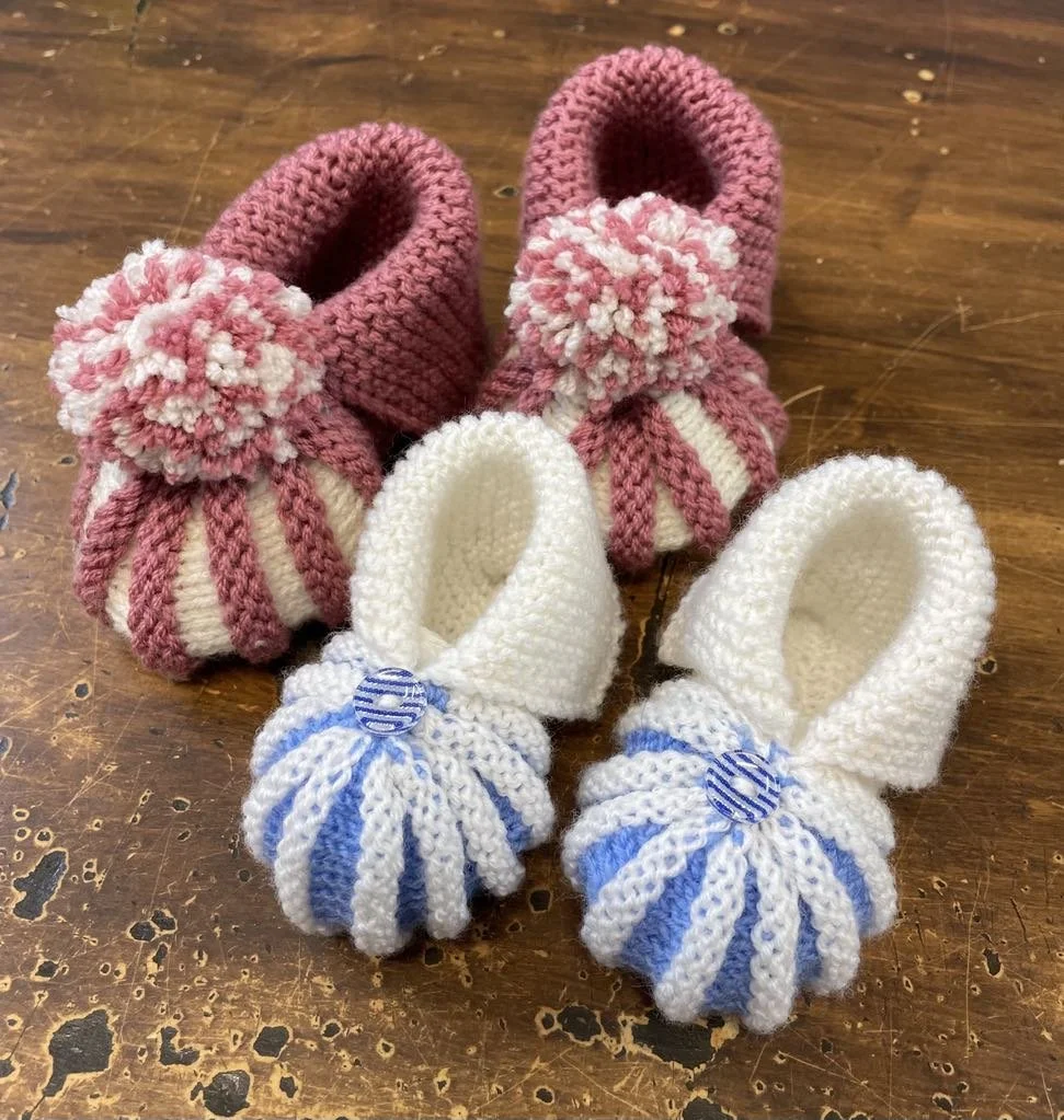 GRAN'S TWO TONED BOOTIES - Pattern Only