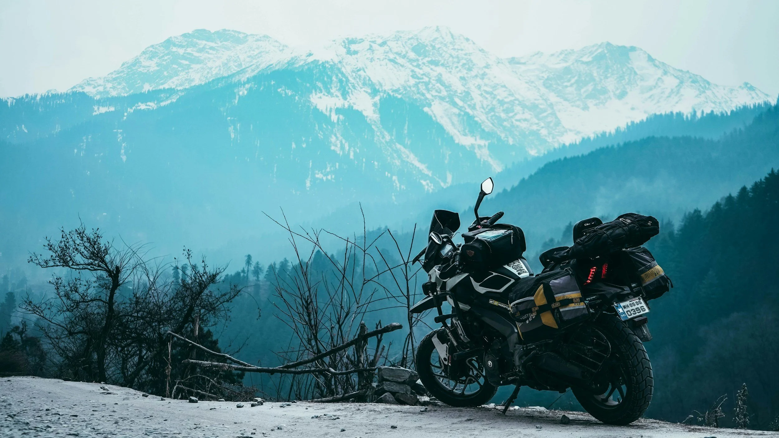 Ruta en moto por el Pirineo: circuito circular desde Hotel Casa Peix (Vielha, Peyresourde y Aínsa)