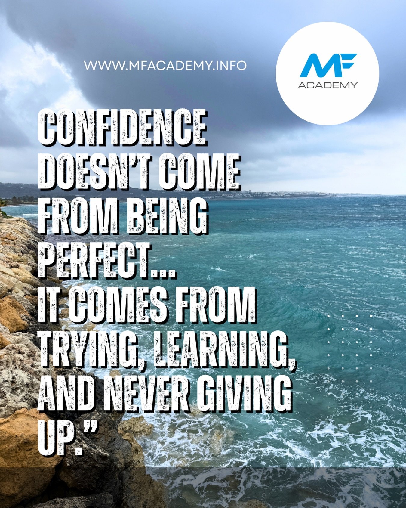 Start your week strong. 🥋💪🥋 &hellip;#training #strength #martialarts