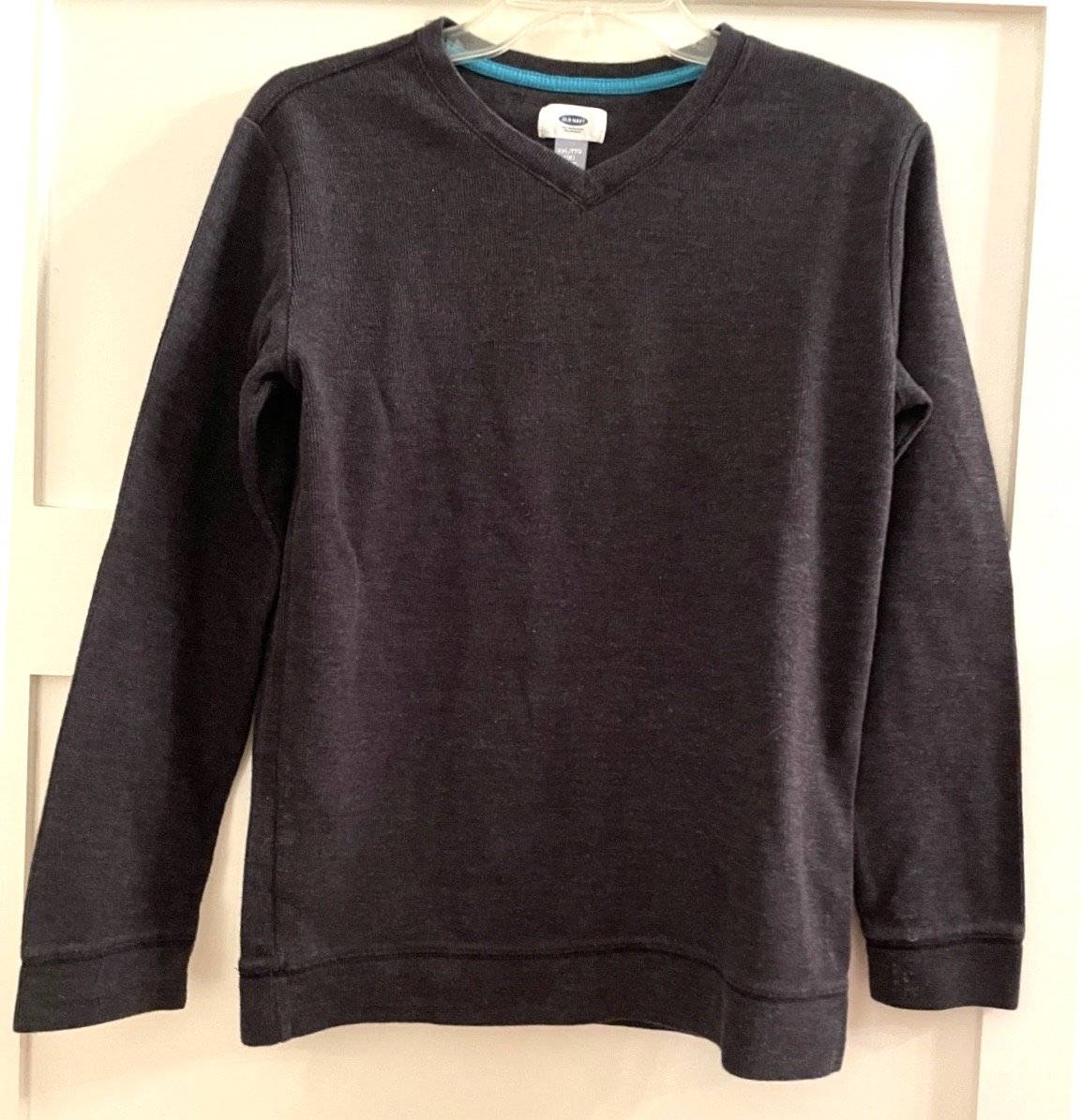 Old Navy Boys XXL 18 v neck long sleeve v neck sweater grey