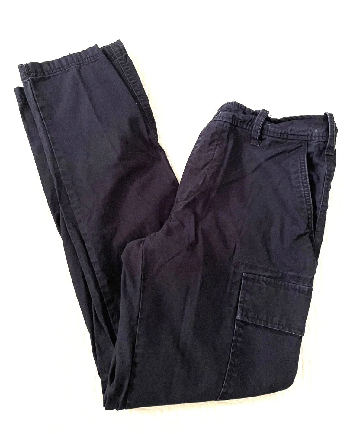 Old Navy Mens 30x32 Straight Cotton Flat Front cargo pants in navy blue
