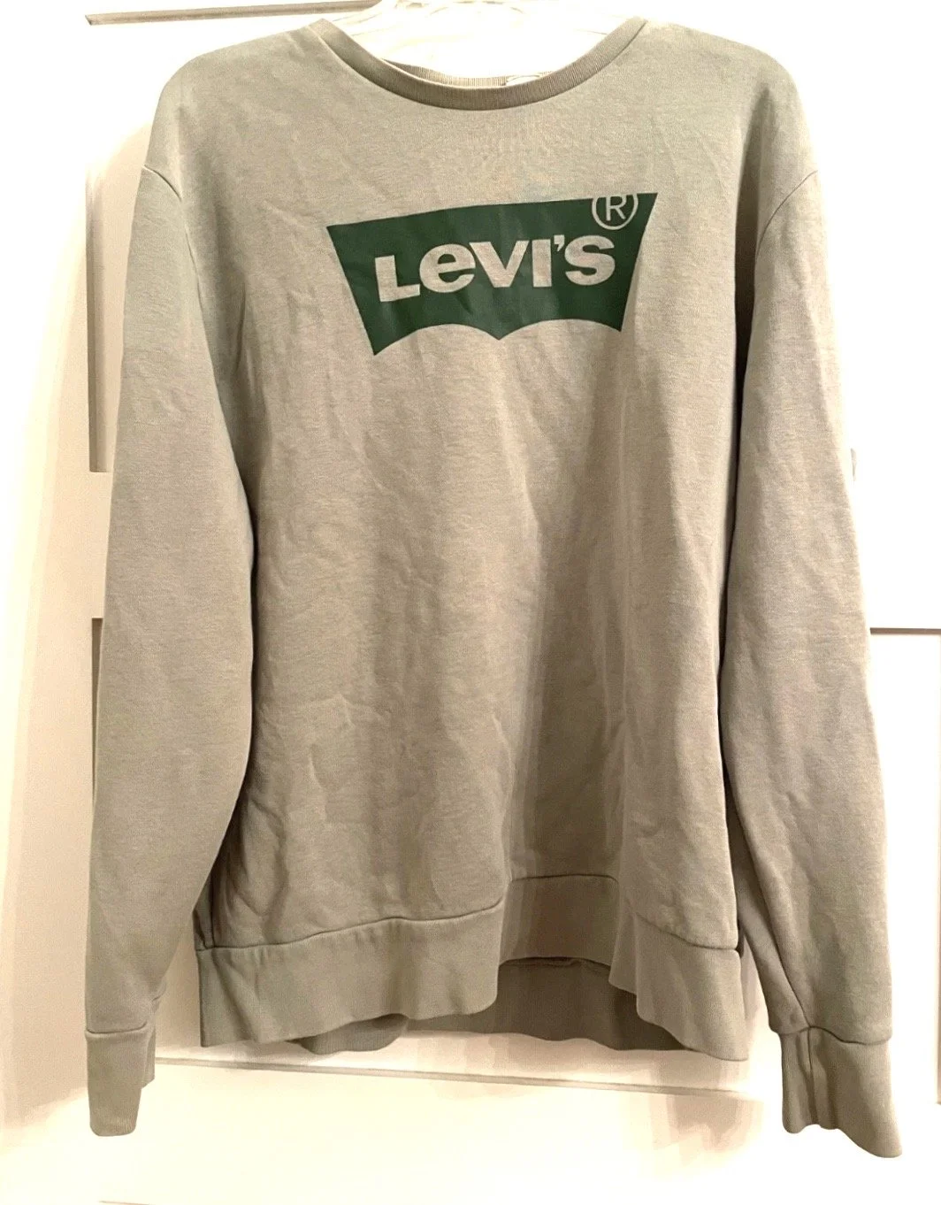 Levis Brand adult large sweatshirt, tan with green Levi's emblem