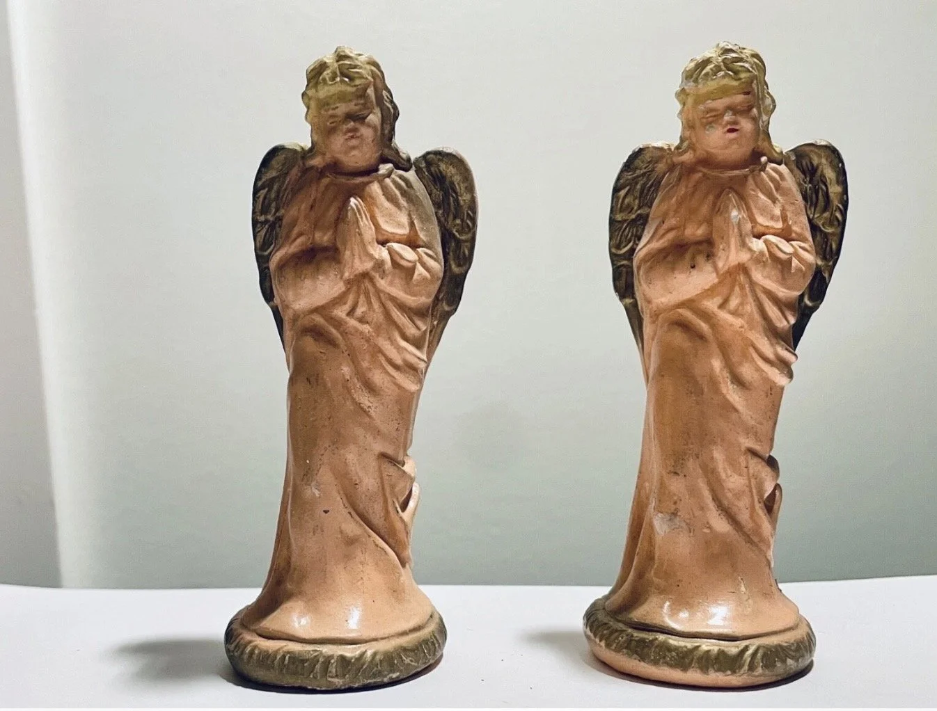 Christmas vintage manger nativity angels (2) chalkware 4.75"