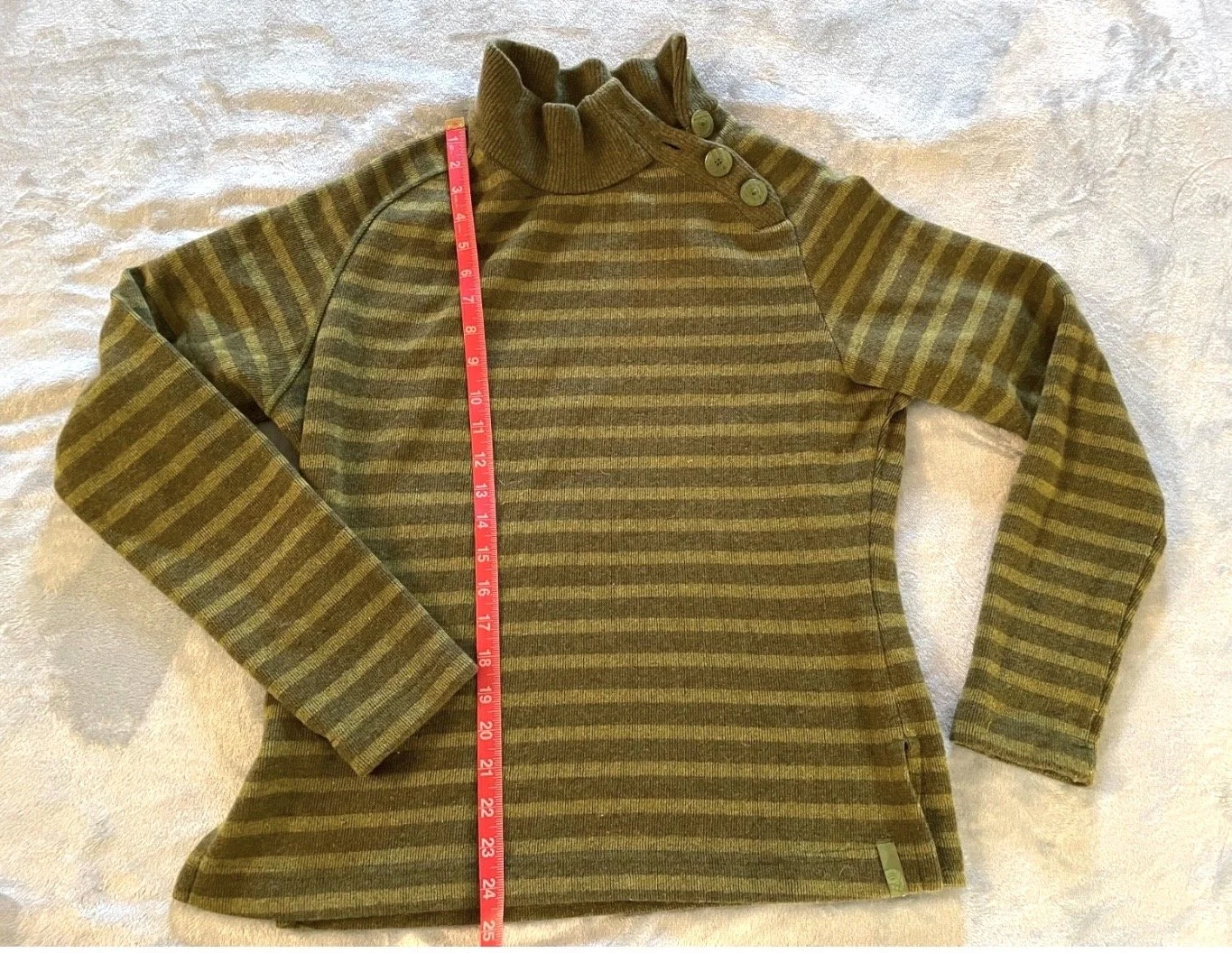 Mountain Hardwear women's large olive green striped sweater, button neck feature