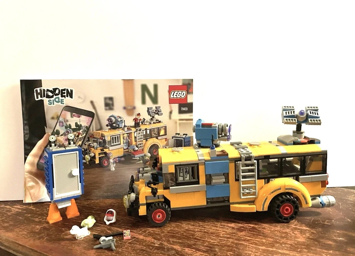 Lego Paranormal Intercept Bus 70423 With manual