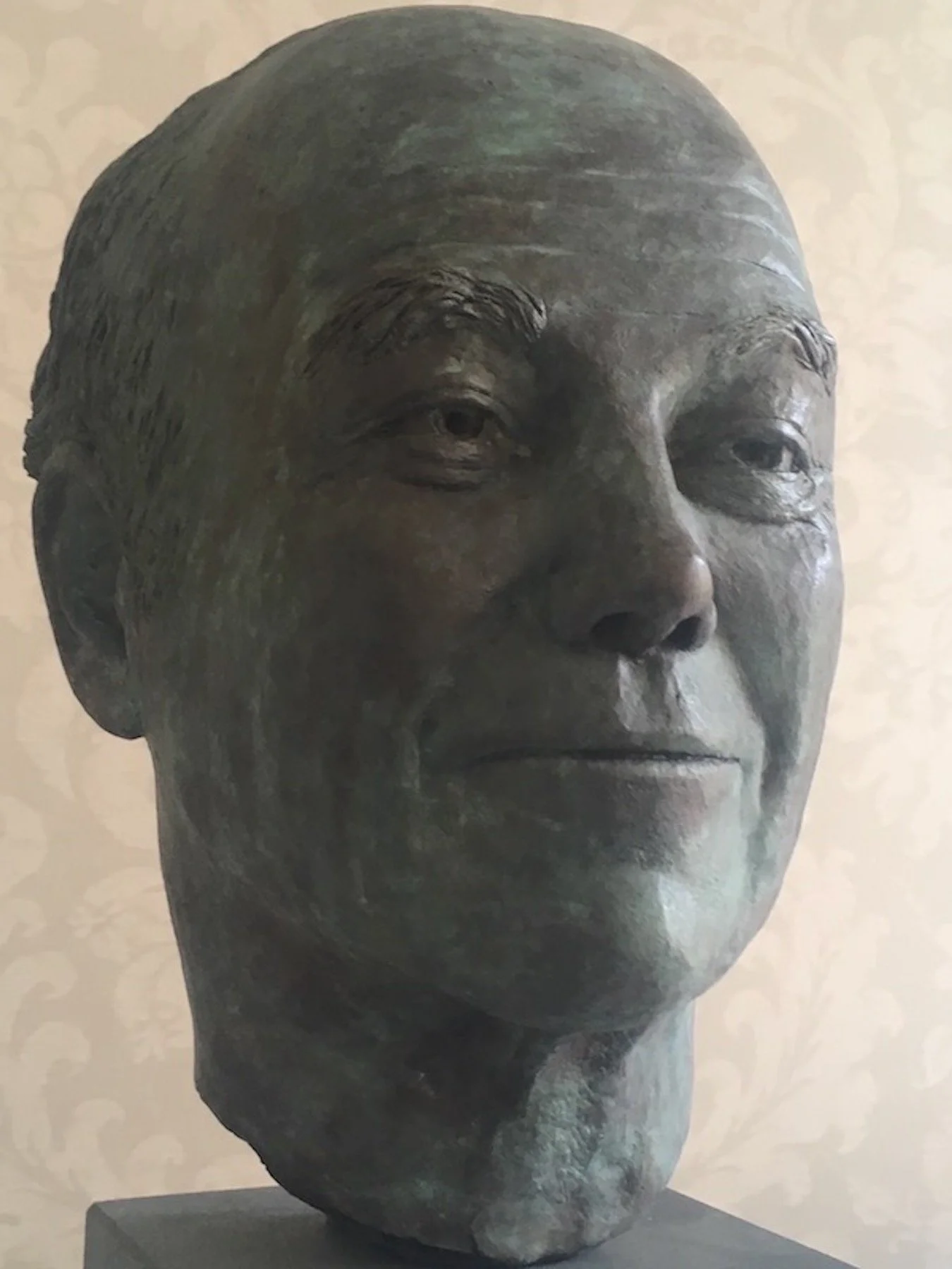 Angus Tulloch, portrait in bronze