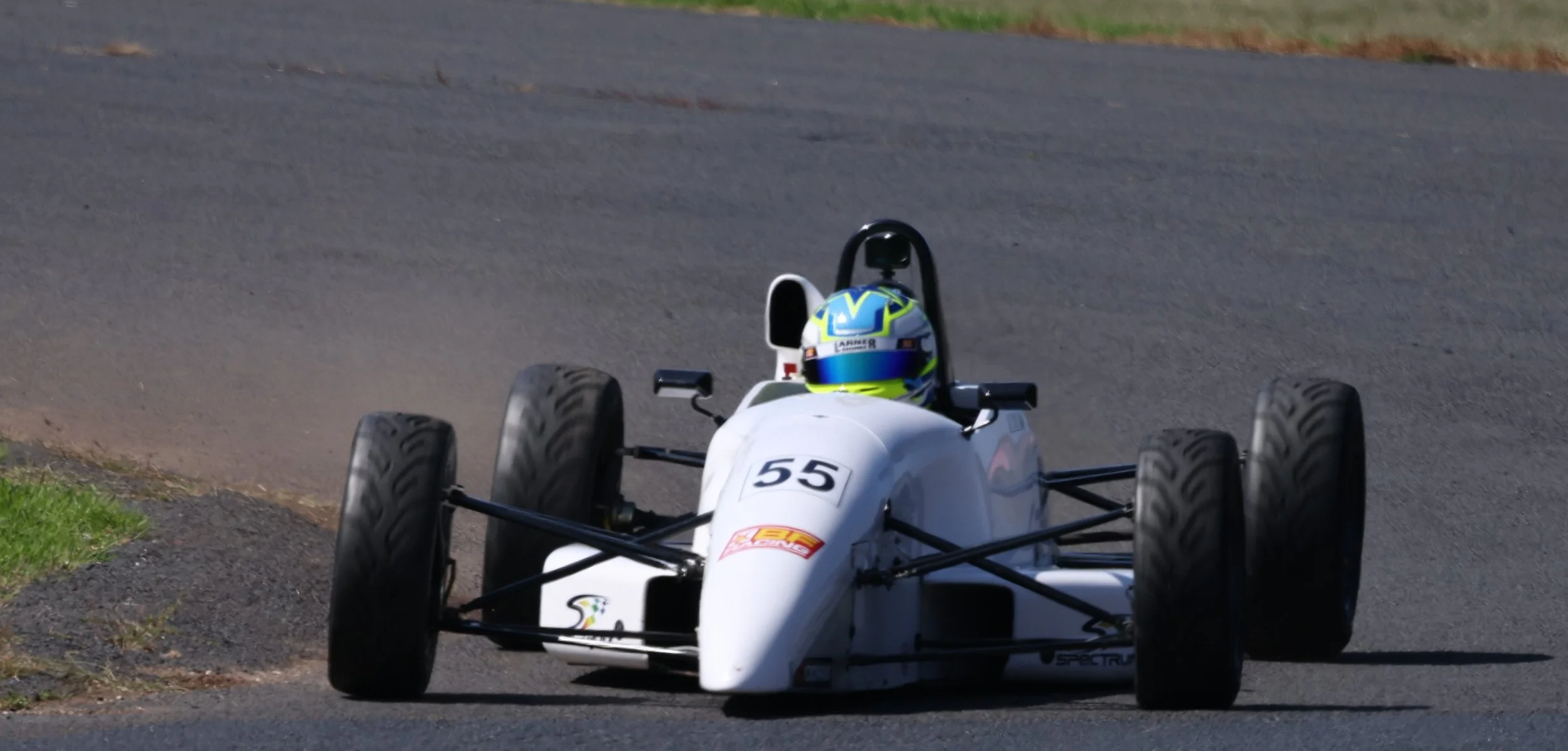 ‘3 FROM 3’ - TORTI CONTINUES FORMULA FORD CHAMPIONHIP LEAD