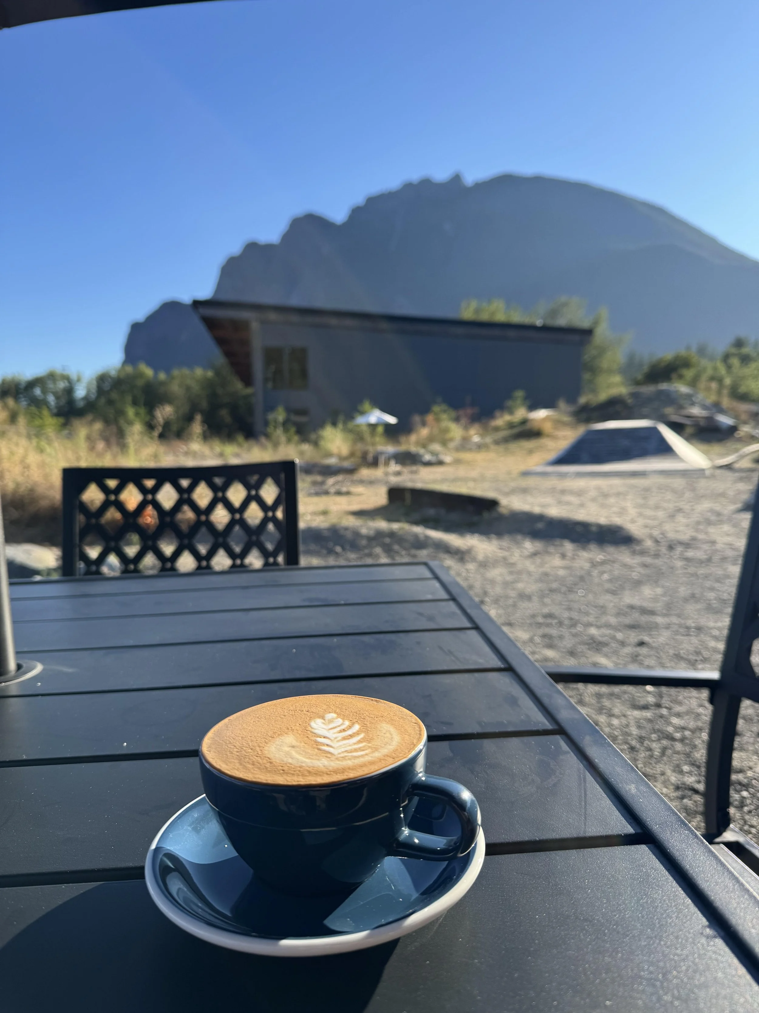 Coffee and Breakfast with a view of Mount Si