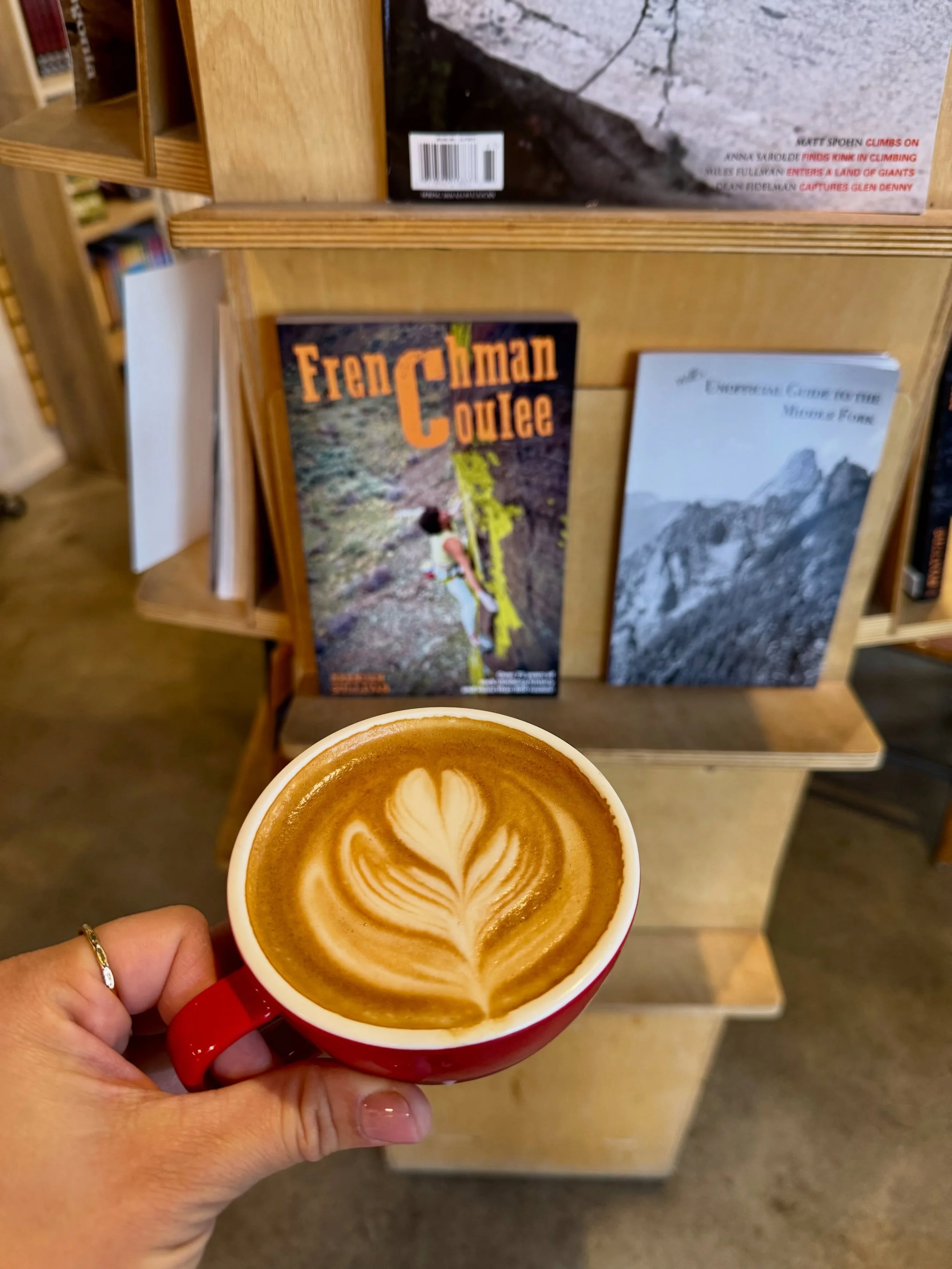 Rainy day essentials: a perfectly made latte, a good adventure book, and an excuse to slow down for a minute.

Come browse our collection of books on camping, climbing, skiing, and Washington hikes while you warm up with a coffee

#pnwcoffee #northbe