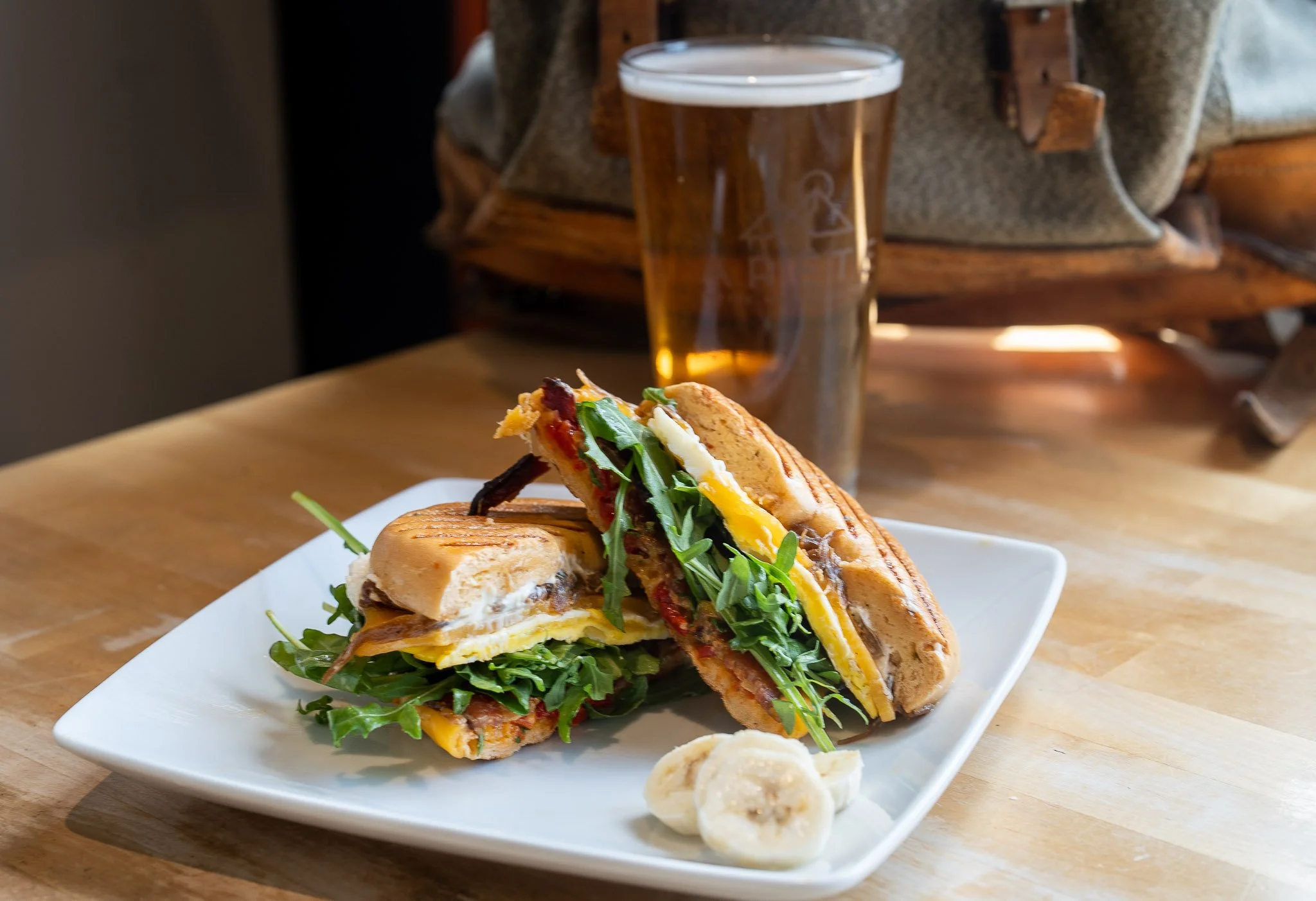 Arête Coffee Bar coffee shop in North Bend WA Local Beer and Wine