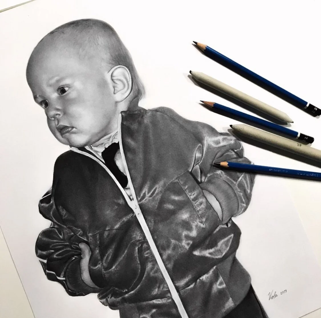 Portrait / Muotokuva (A3)
Pencils / Lyijykynätyö