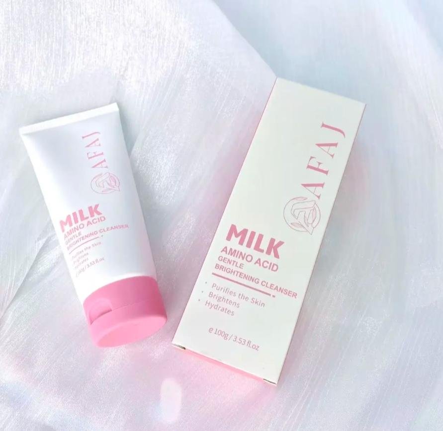 MILK AMINO ACID BRITHENING CLEANSER