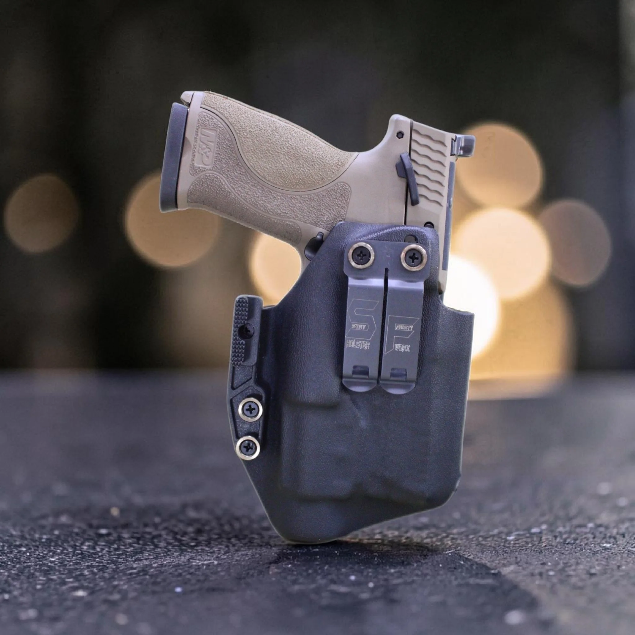 Smith & Wesson IWB Taco with Light