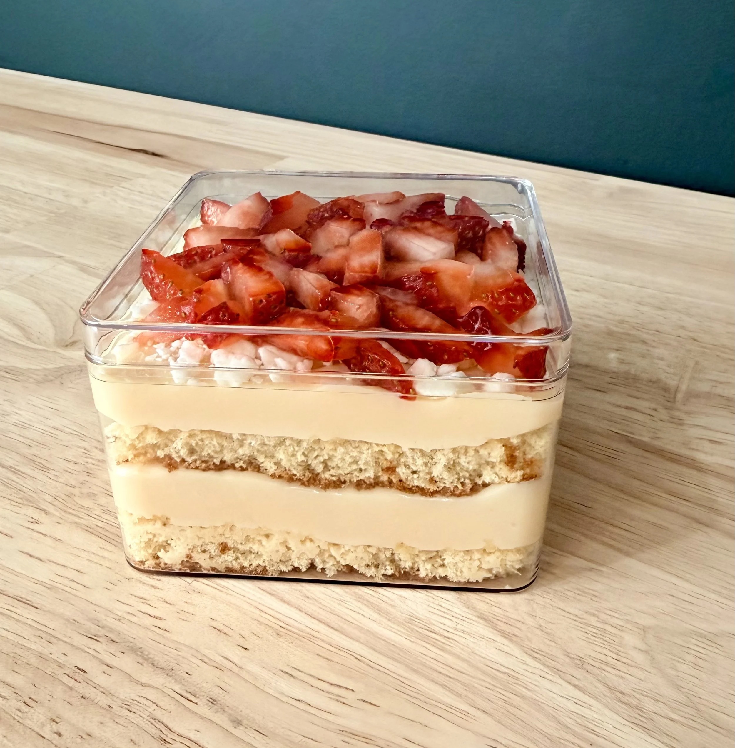 Strawberry Vanilla Cake Box