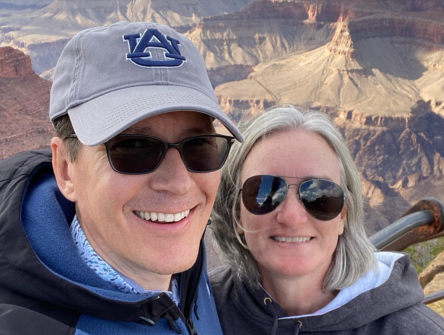 Quick stop off to the Grand Canyon on the way from Inc 5000 to Money 20/20. Stayed in a geodesic dome last night - beautiful view of the stars, but 50
mph wind gusts and woke up to snow this morning. 😂