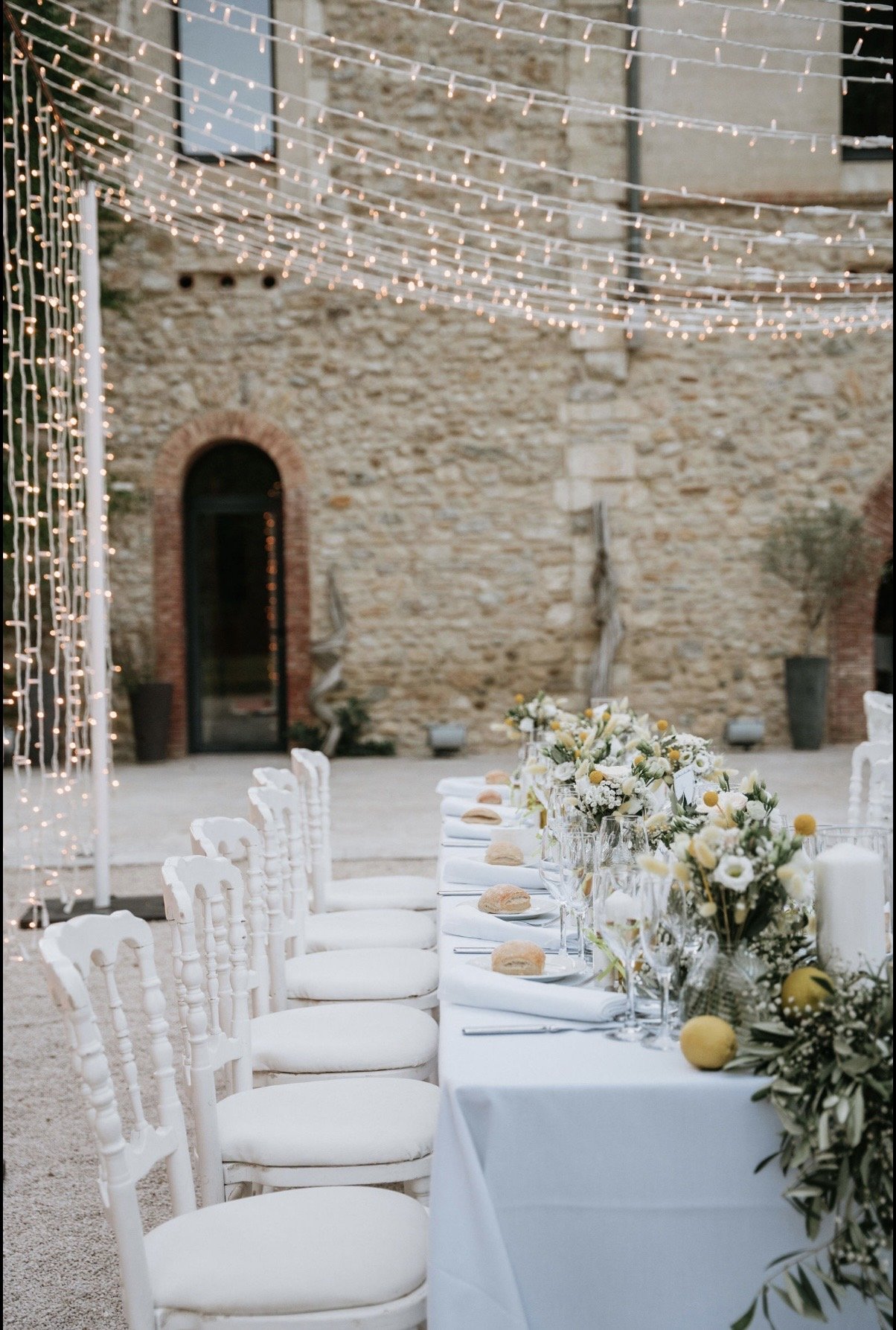 Dîner de mariage extérieur ou intérieur : conseils de wedding planner 