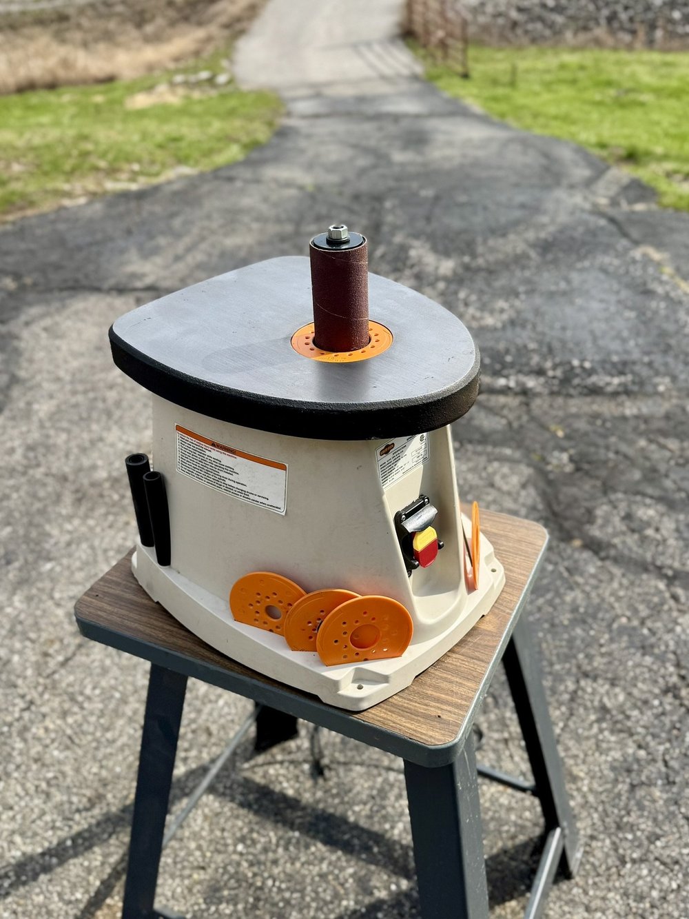 Refurbished Shop Fox W1831 Oscillating Spindle Sander | Brown