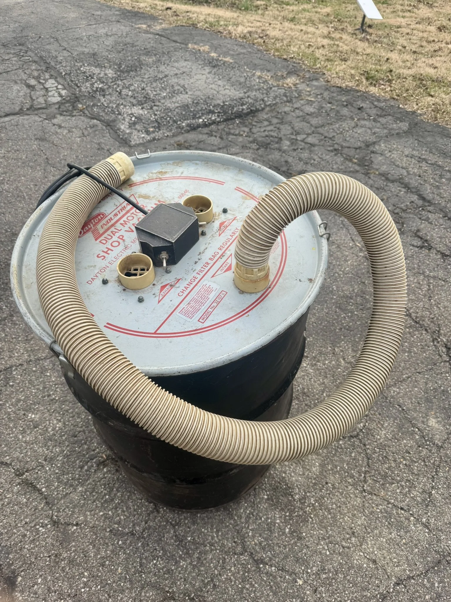 Dayton 55-Gallon Dual-Motor Industrial Shop Vacuum