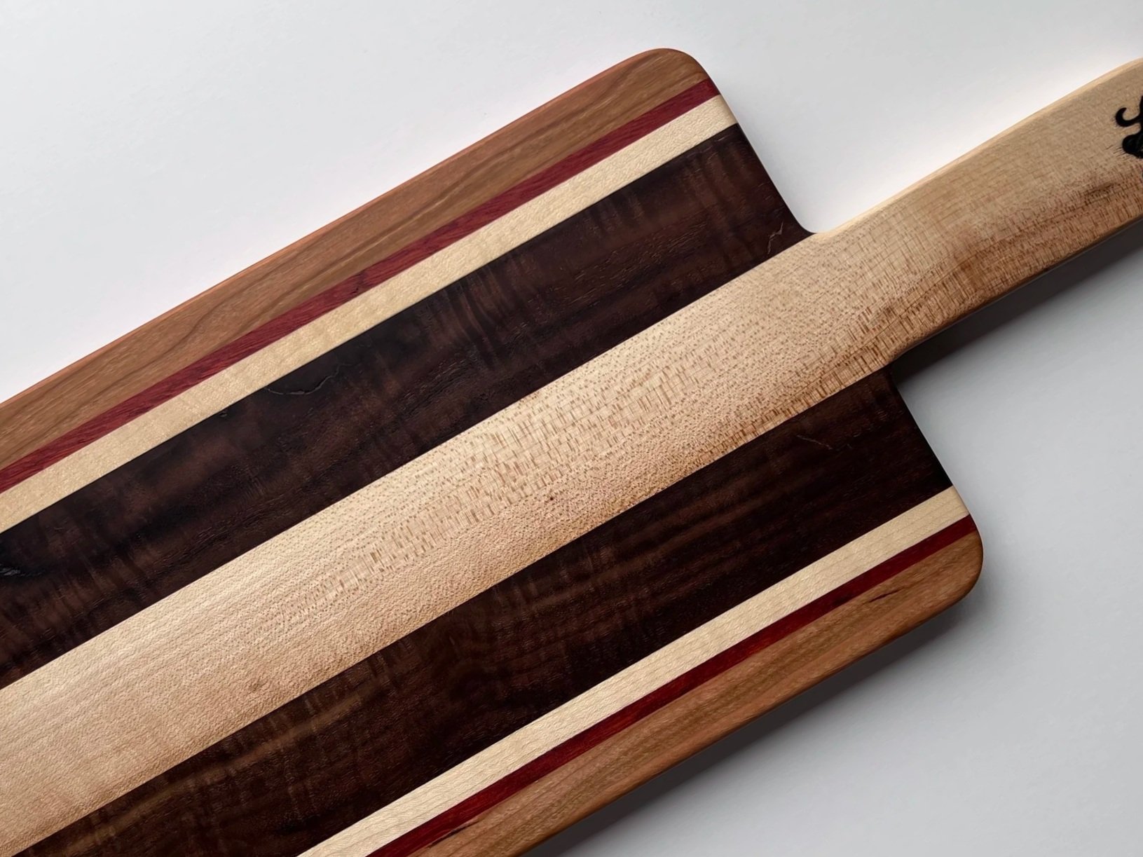 Exquisite Custom Wood Cutting Board