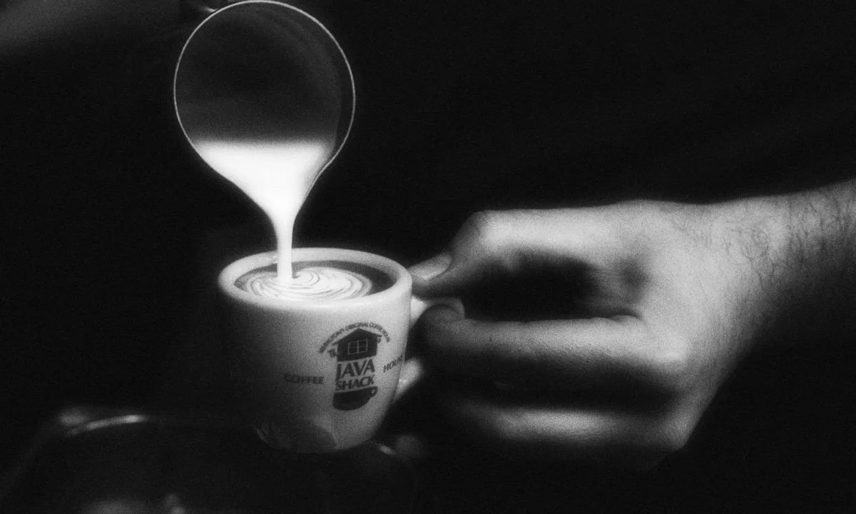 Fuji Neopan 1600 monochrome (Nikon F100)
