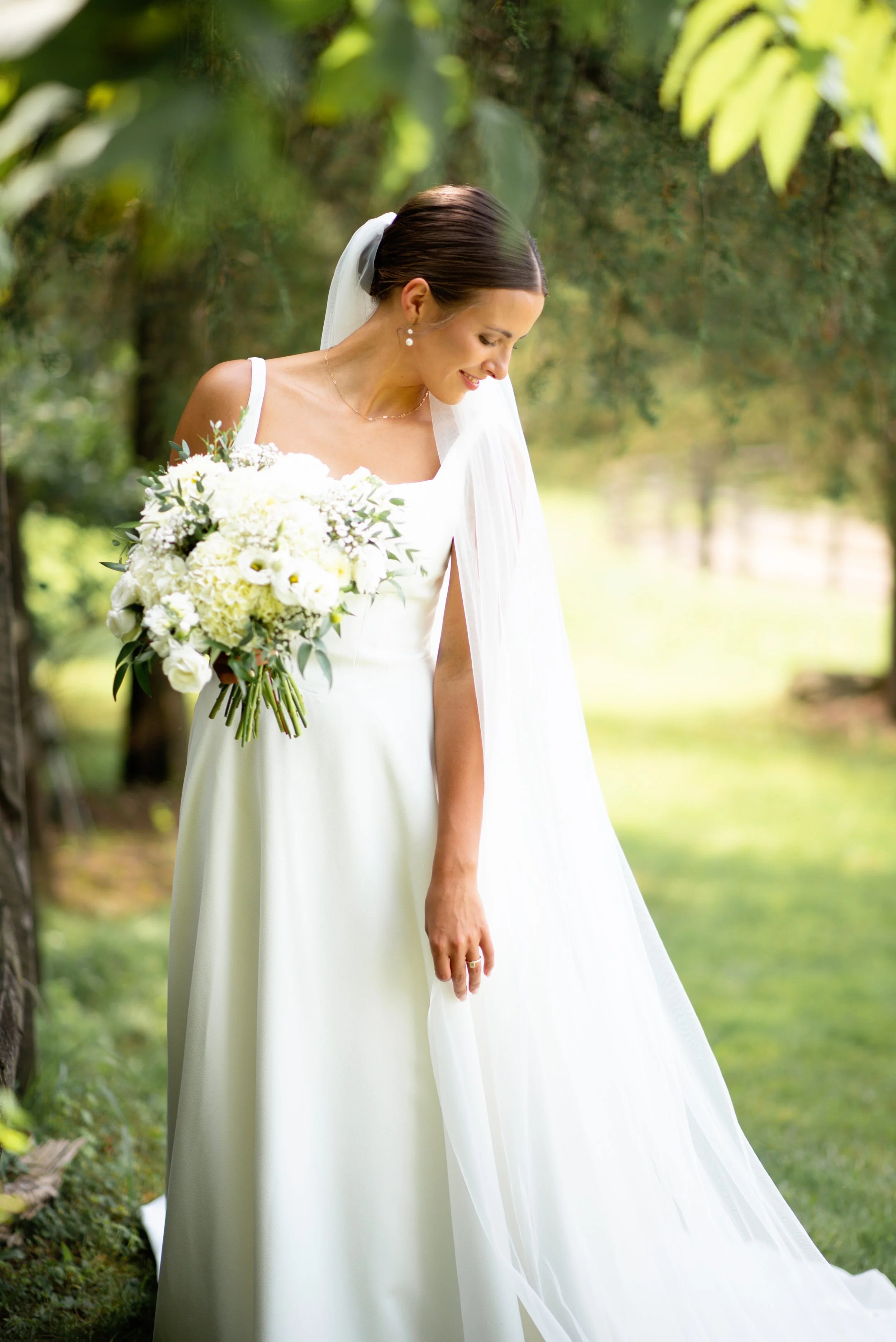 Classical and Elegant Bridal Image
