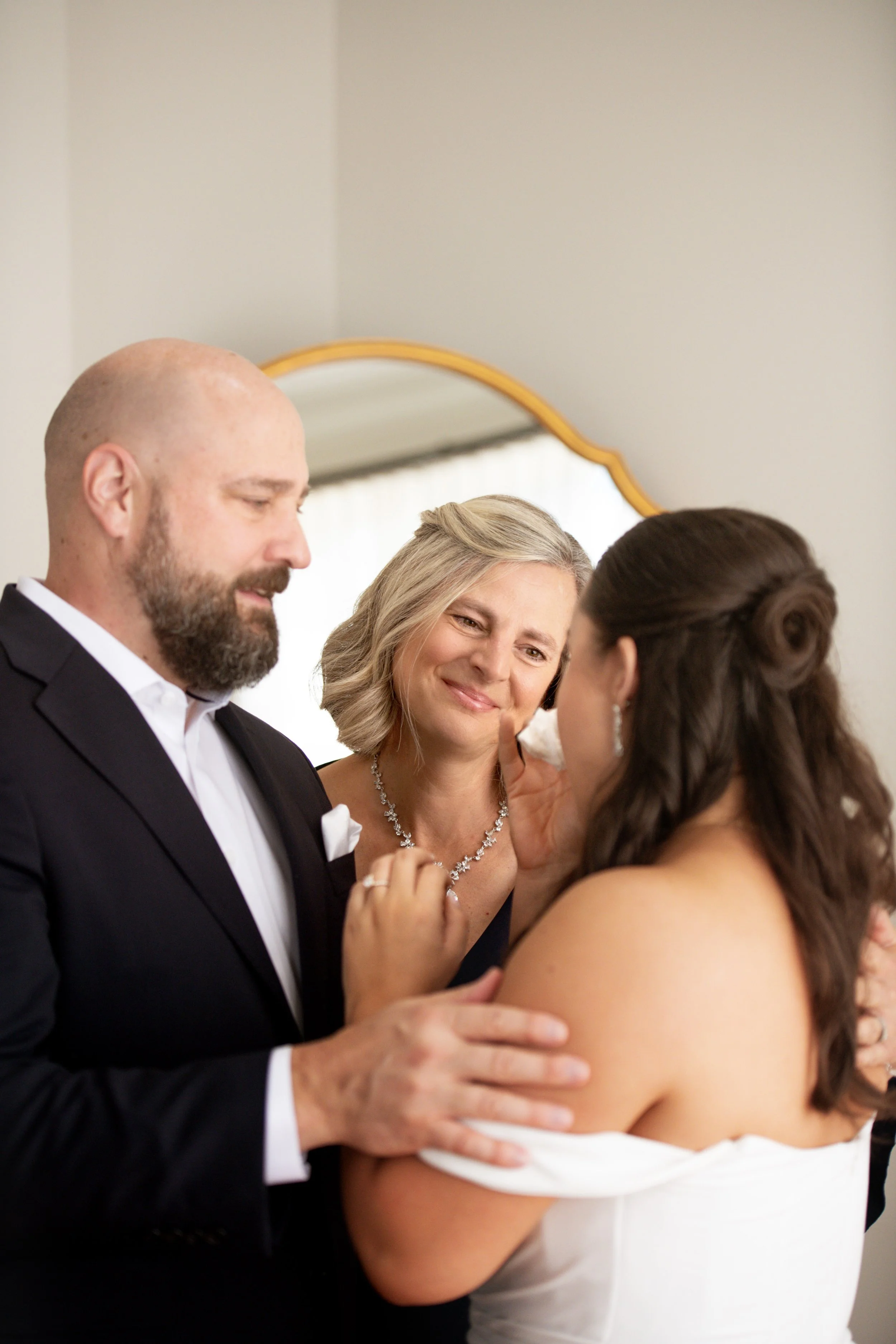 A bride with an emotional Father First Look.