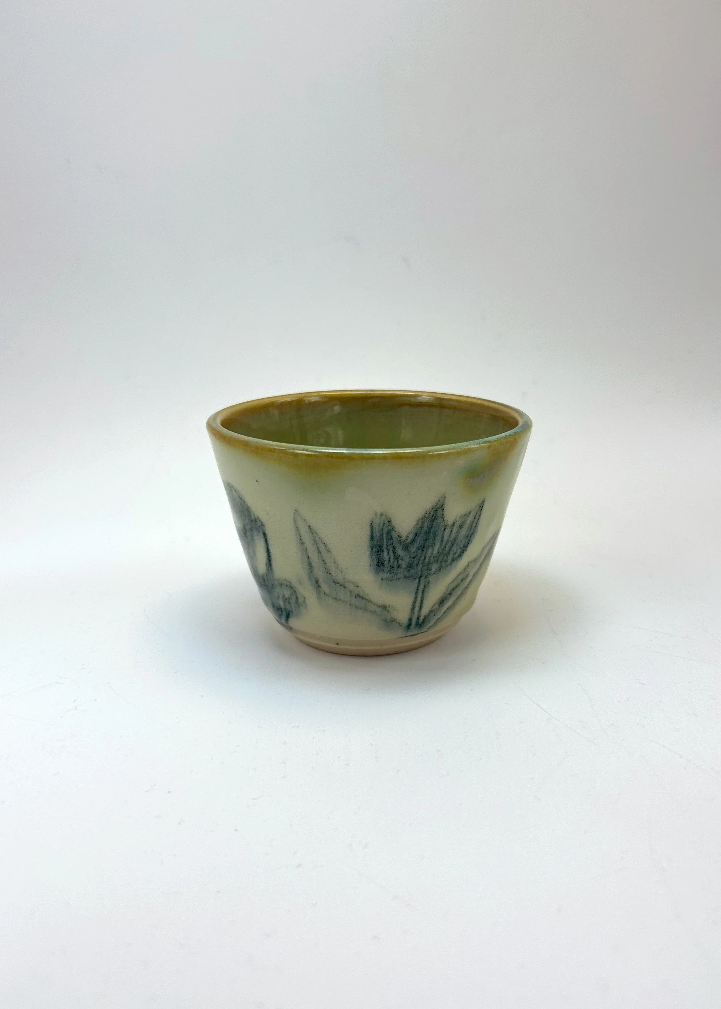 ClaireKaveney_TulipMug2.jpg