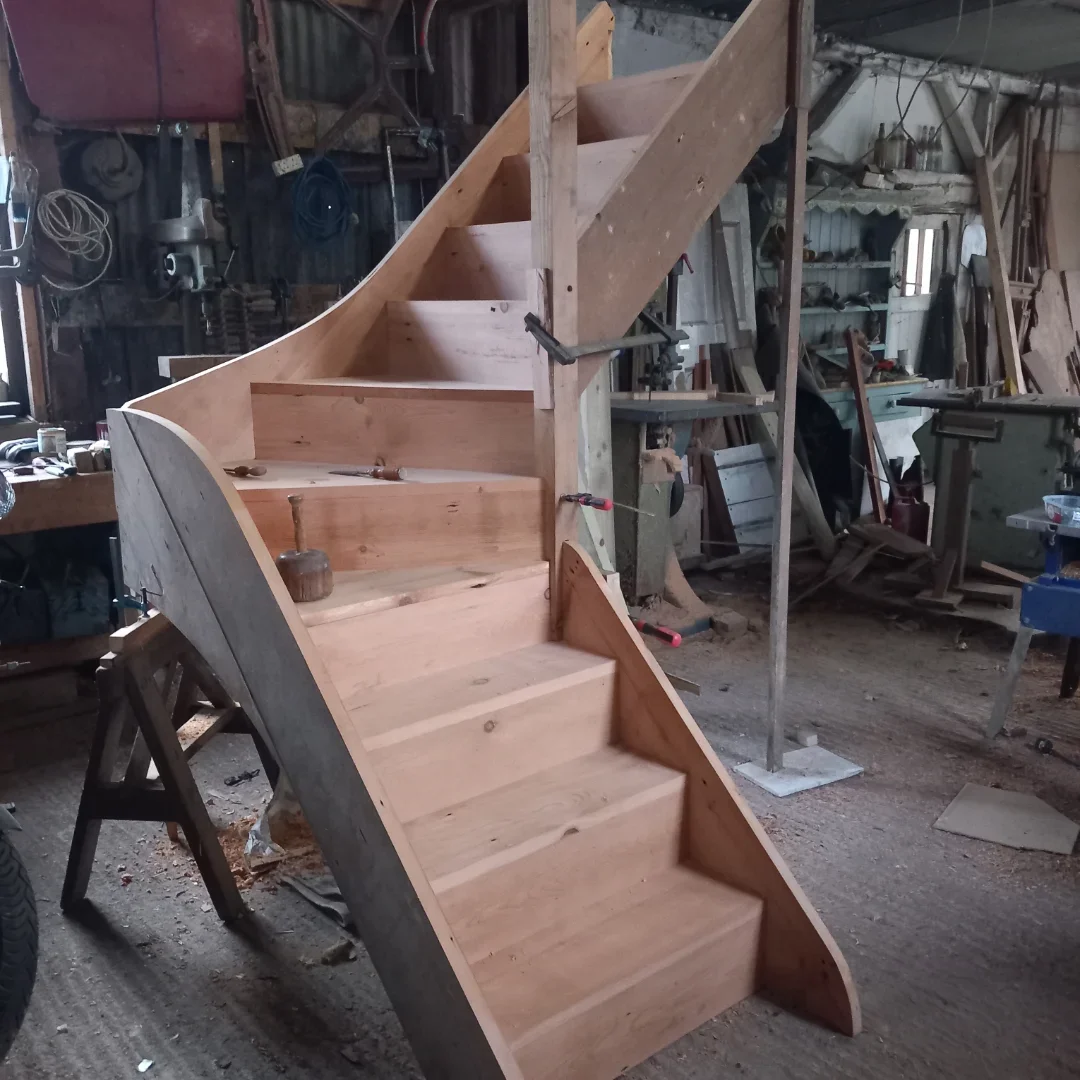 Hardwood staircase replacement 