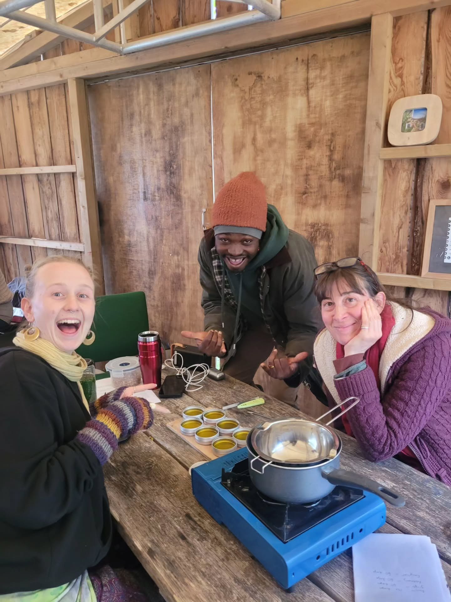 Huge thank you to Annwen and Becs for running another completely brilliant 2day intensive introduction to Herbalism back in May 🙏

---> of @rhizome_herbal_clinic and the @hwb.bristol limb of  @herbalistswithoutborders 

And thanks to Grow Wilder 