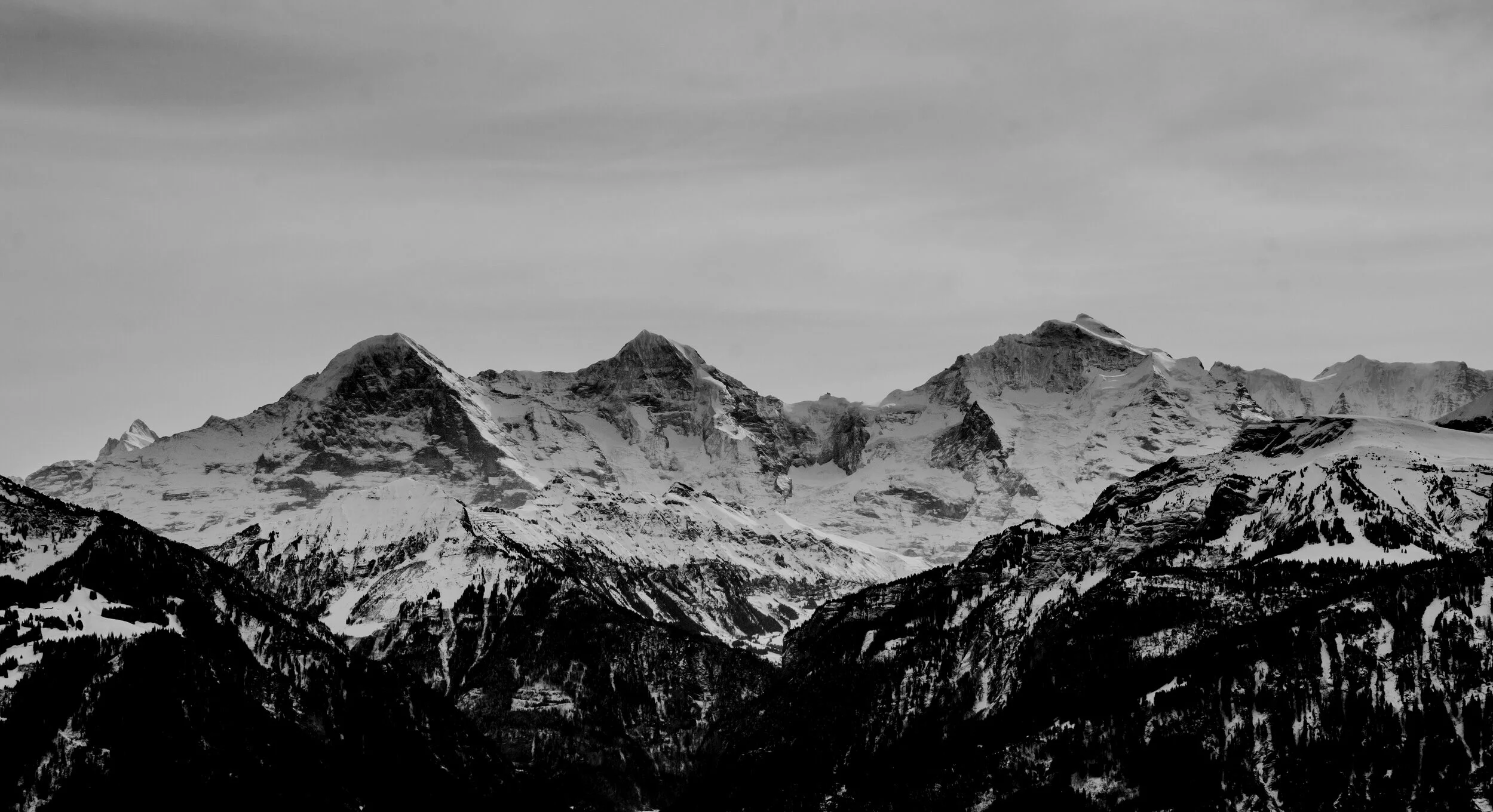 adventure-alpine-background-black-and-white-355747.jpg