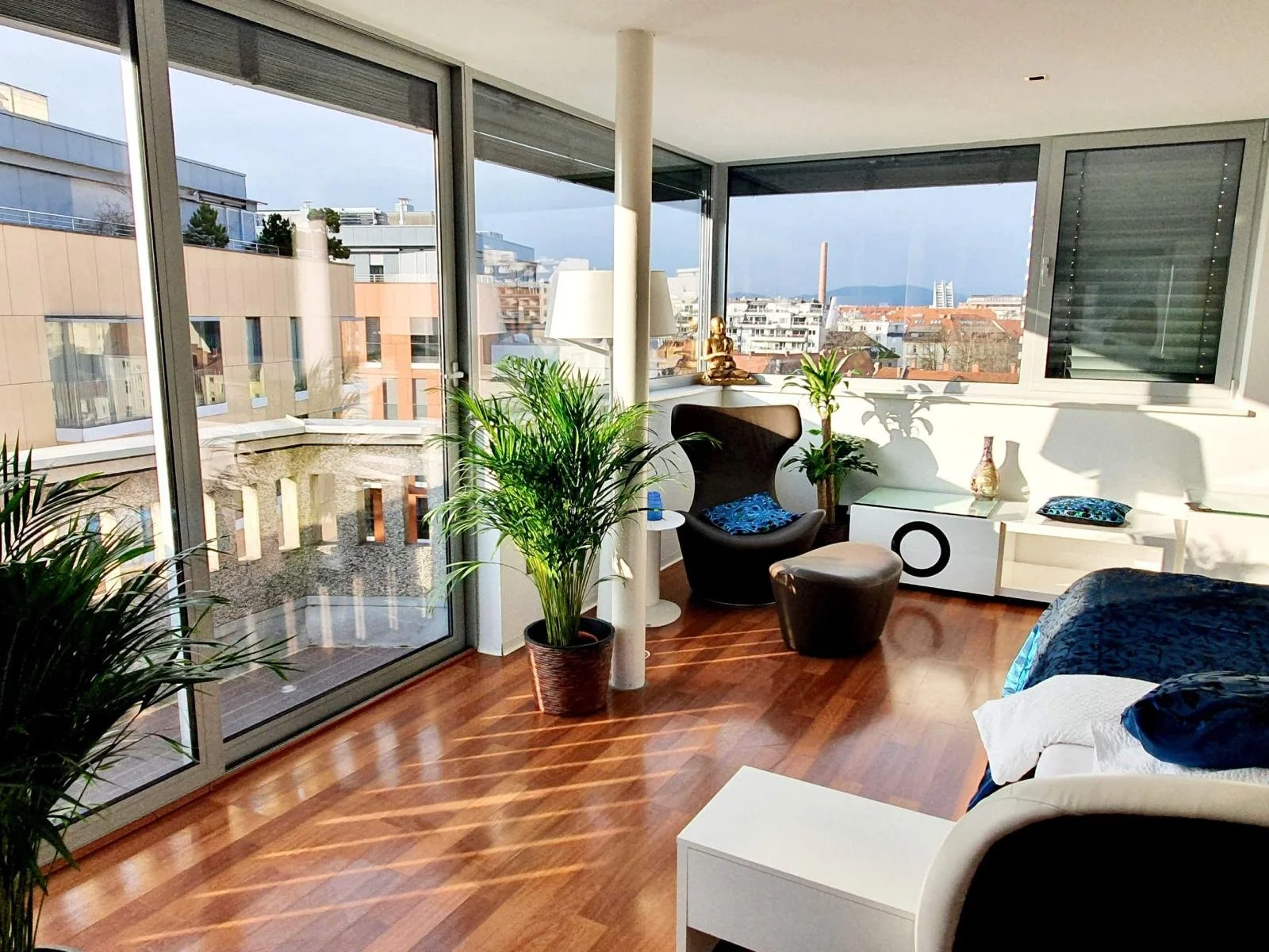 PHOTO-2025-02-25-18-16-14 2.jpg