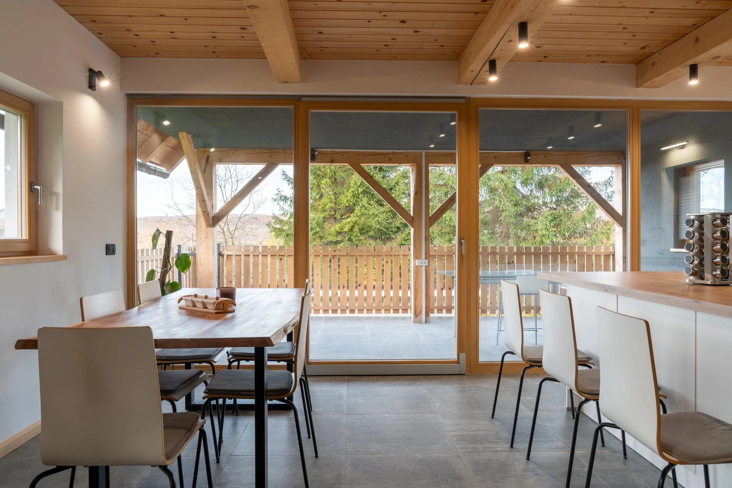 Evergreen Haven Apartment